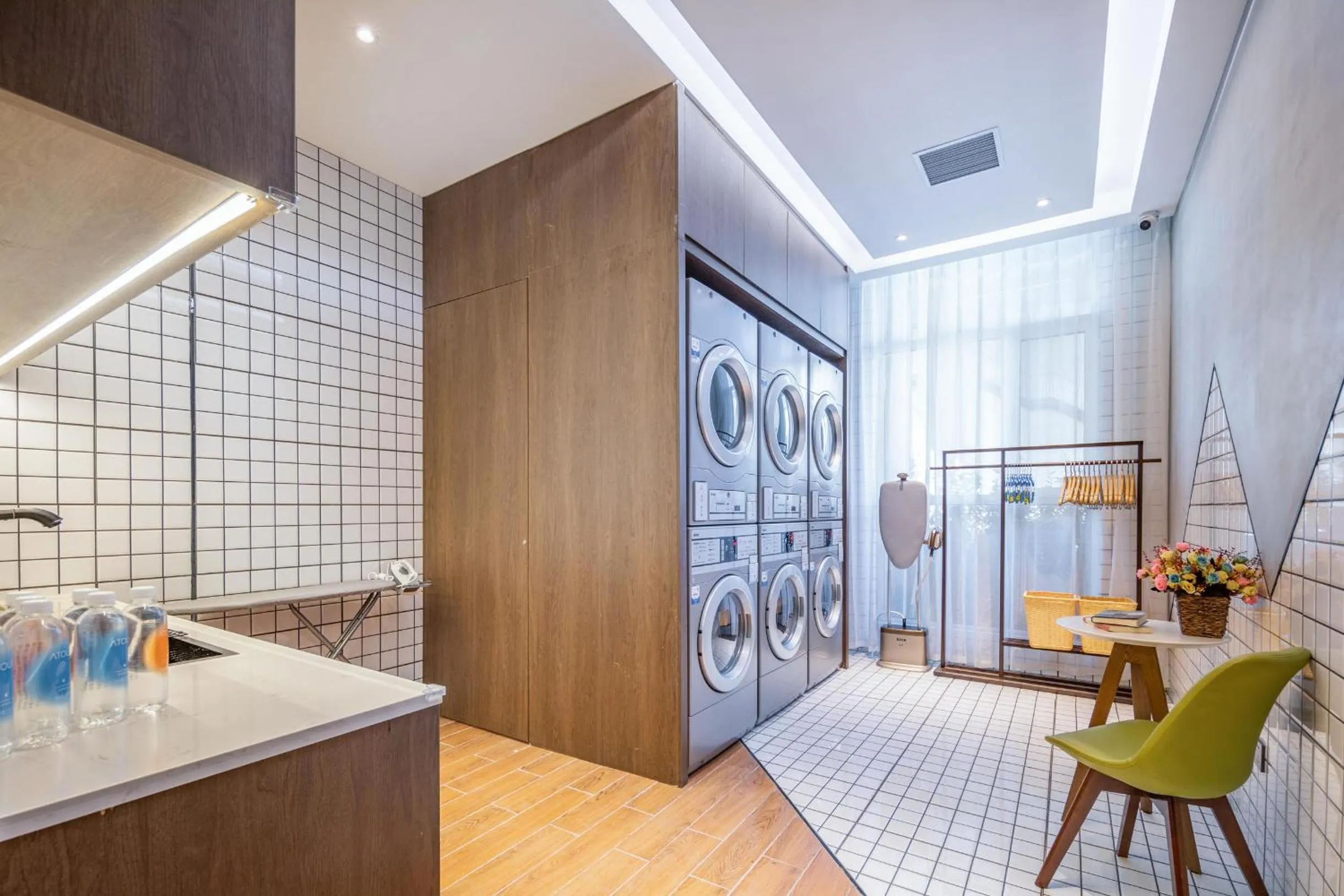 Atour Hotel Jincheng Gaoping High-Speed East Railway Station