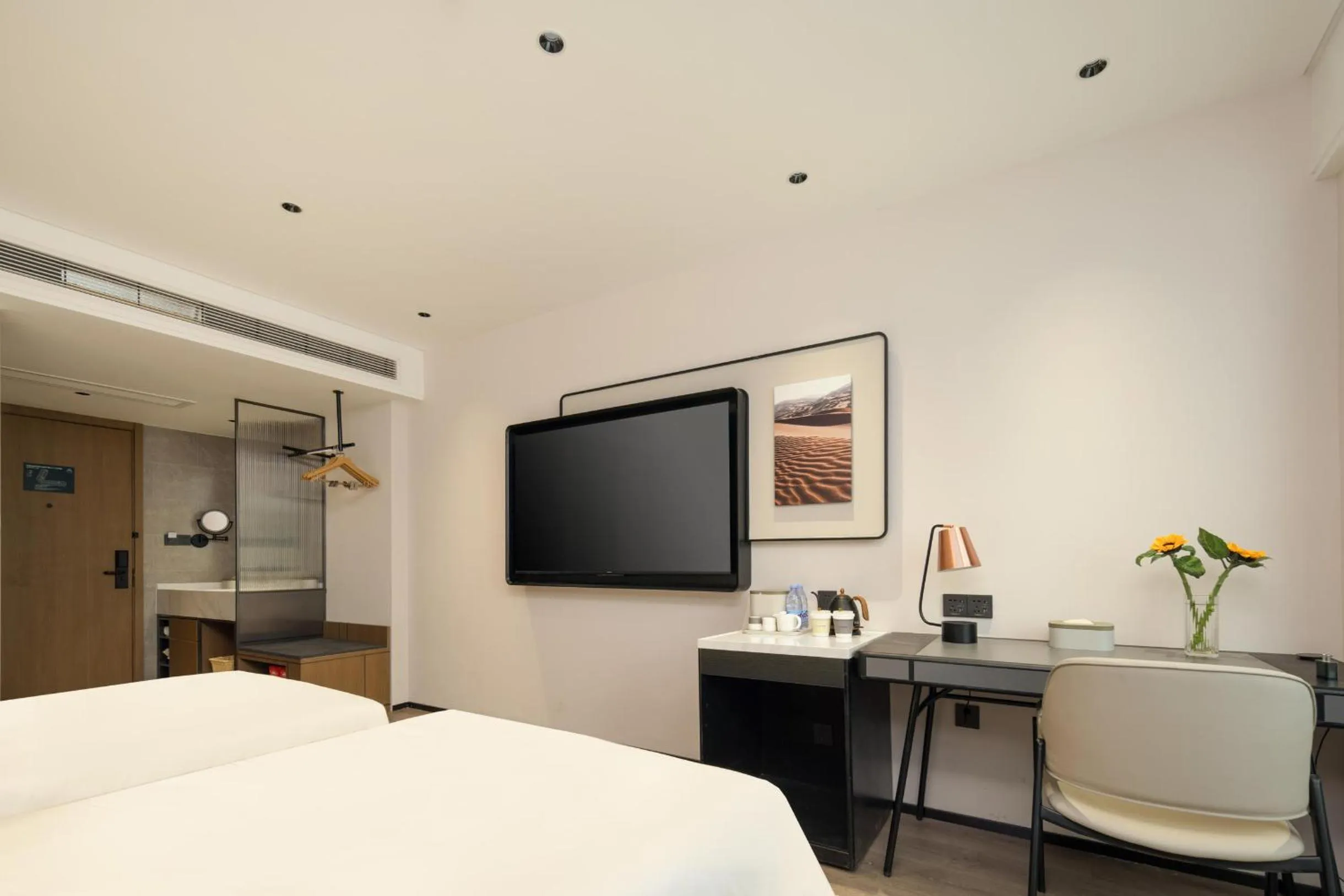 Bed in Atour Hotel Fuzhou Jinshan Aegean Sea