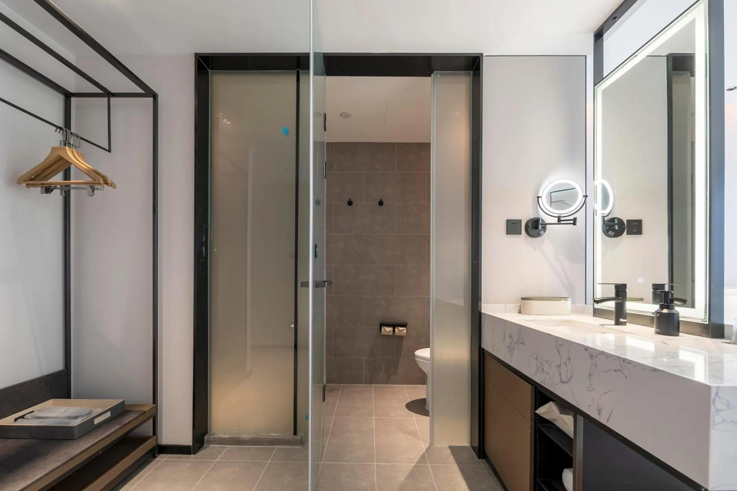 Atour Hotel Huaihua High-Speed South Railway Station