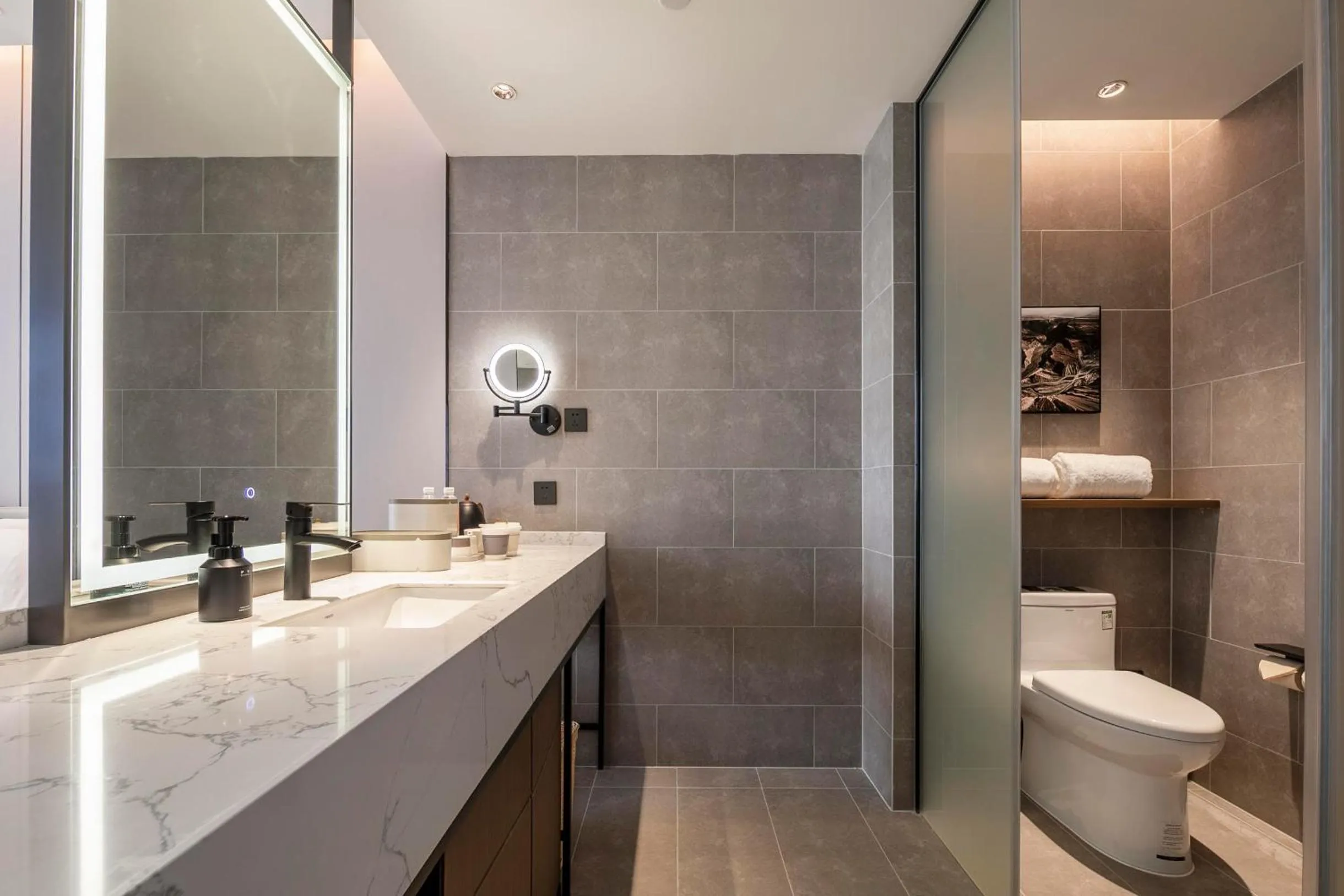 Atour Hotel Huaihua High-Speed South Railway Station