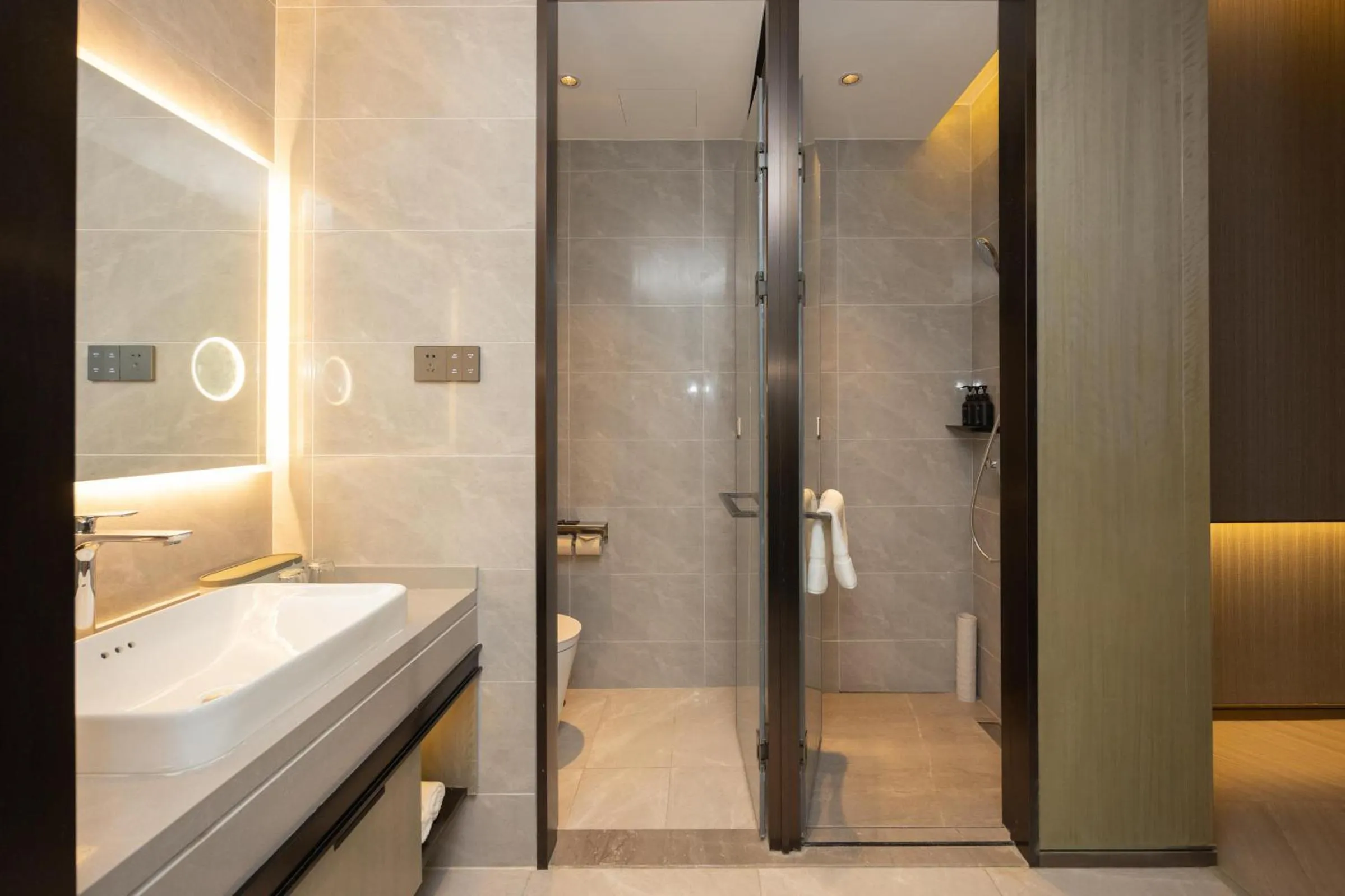 Atour X Hotel Shanghai Hongqiao National Exhibition Qibao Old Street