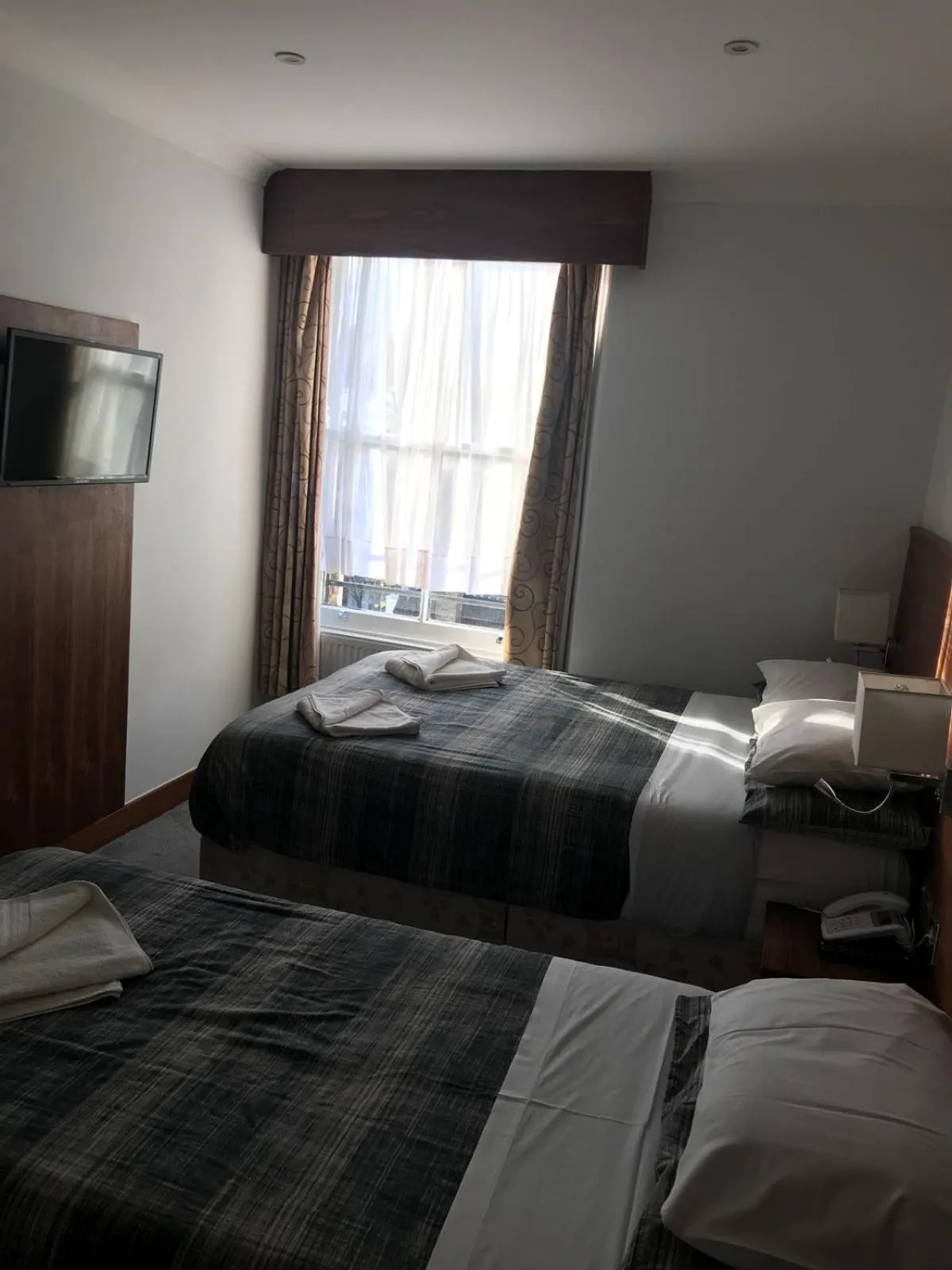 Triple Room in Leisure Inn Hotel