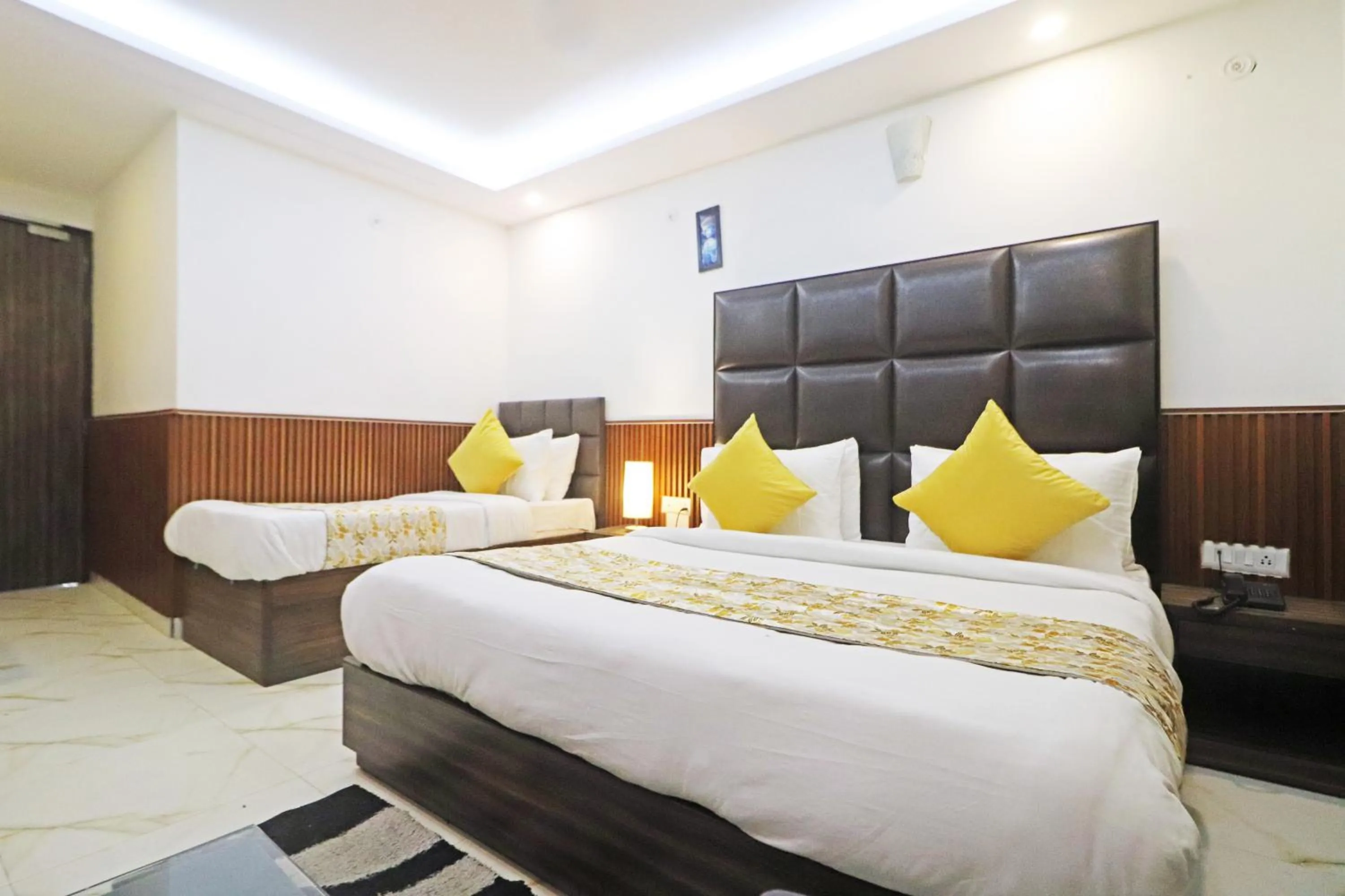 Property building, Bed in Mayda Residency By Mayda Hospitality Pvt. Ltd.