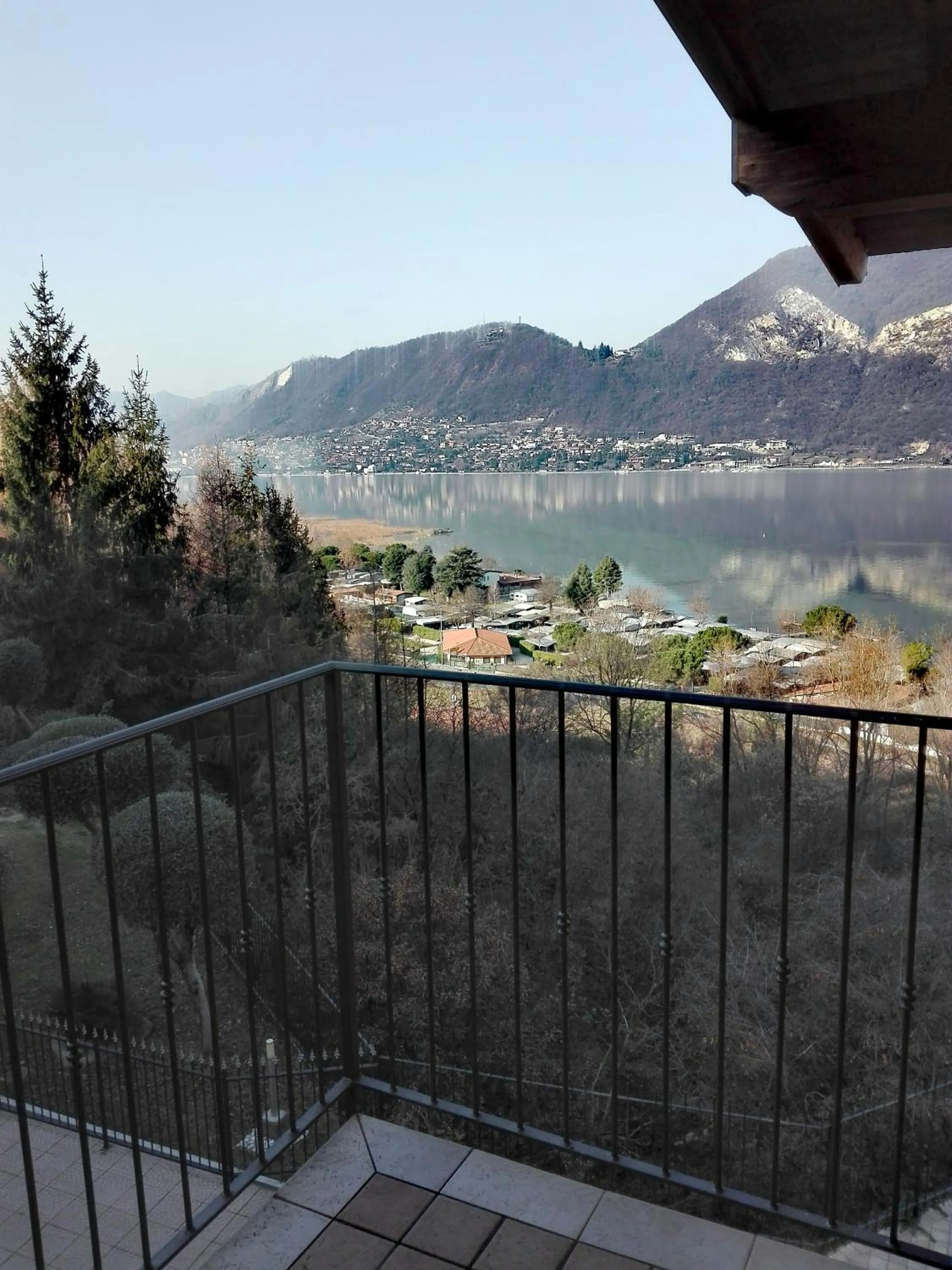 Spring in Hotel Empire Resort