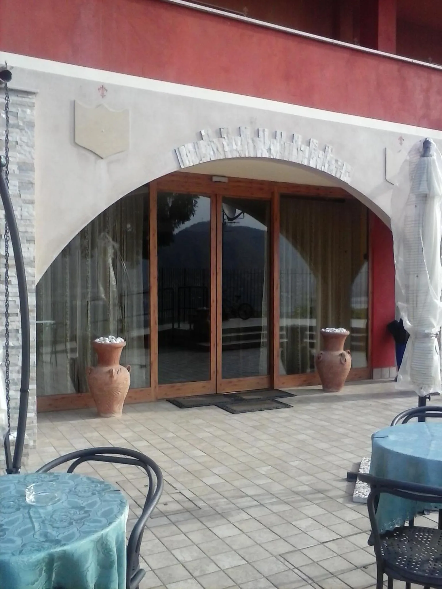 Facade/entrance in Hotel Empire Resort