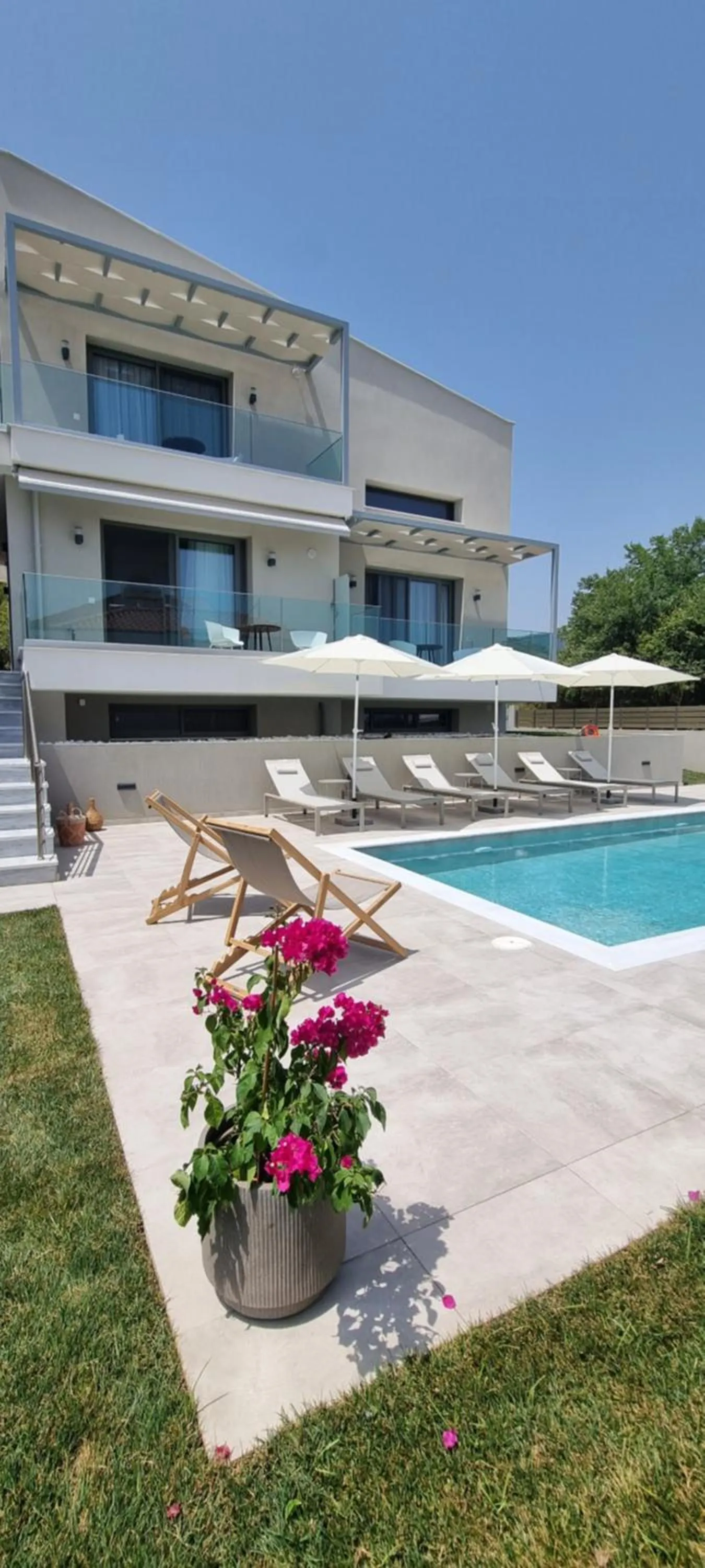 Property building in Arodo Suites