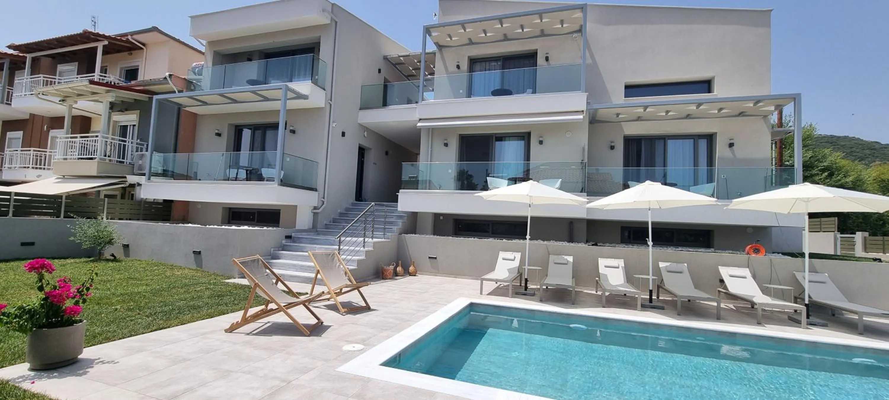 Property building in Arodo Suites