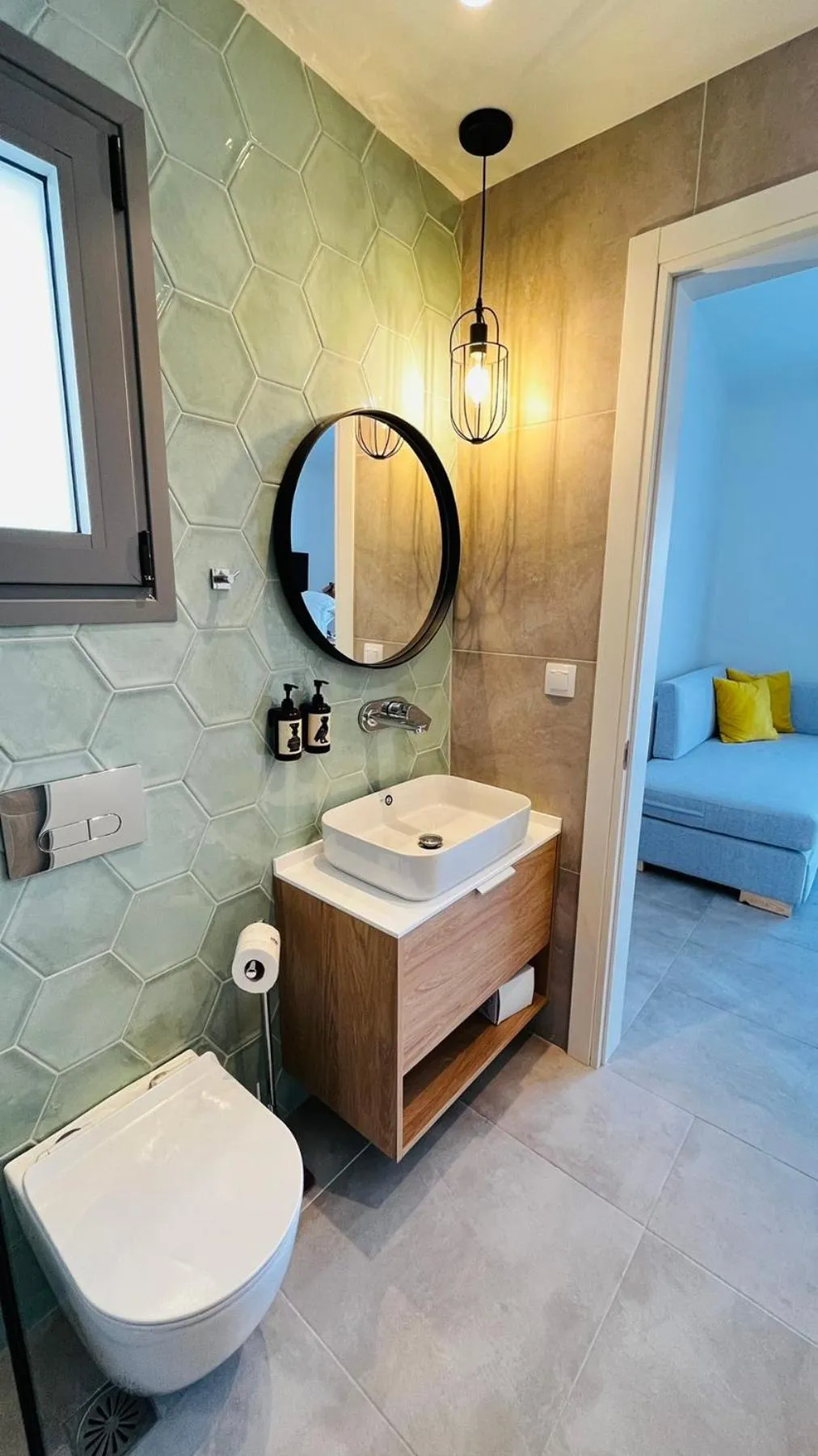 Bathroom, Bed in Arodo Suites