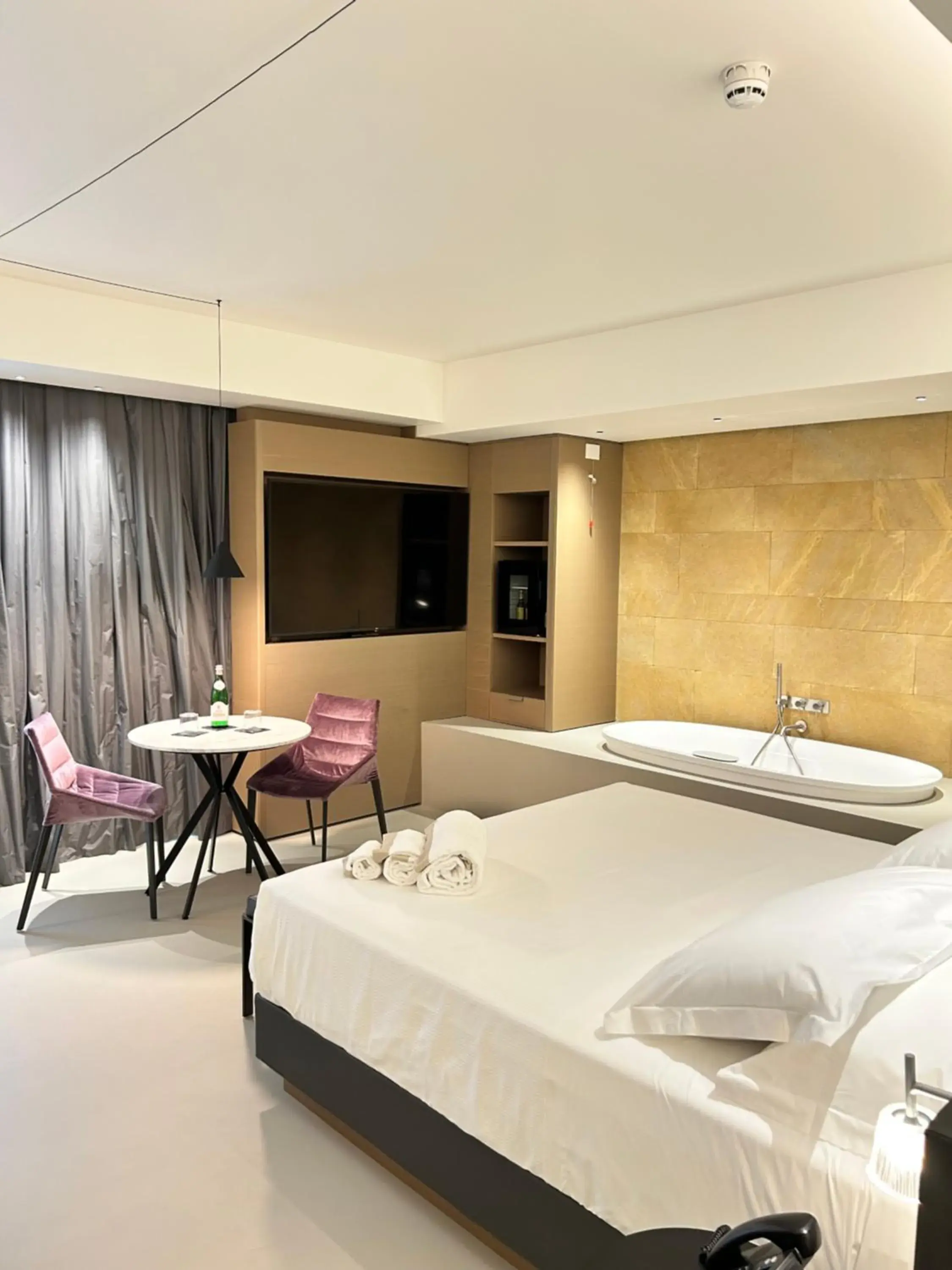 Bed in Palazzo Sangiorgio Bed in Palazzo Sangiorgio