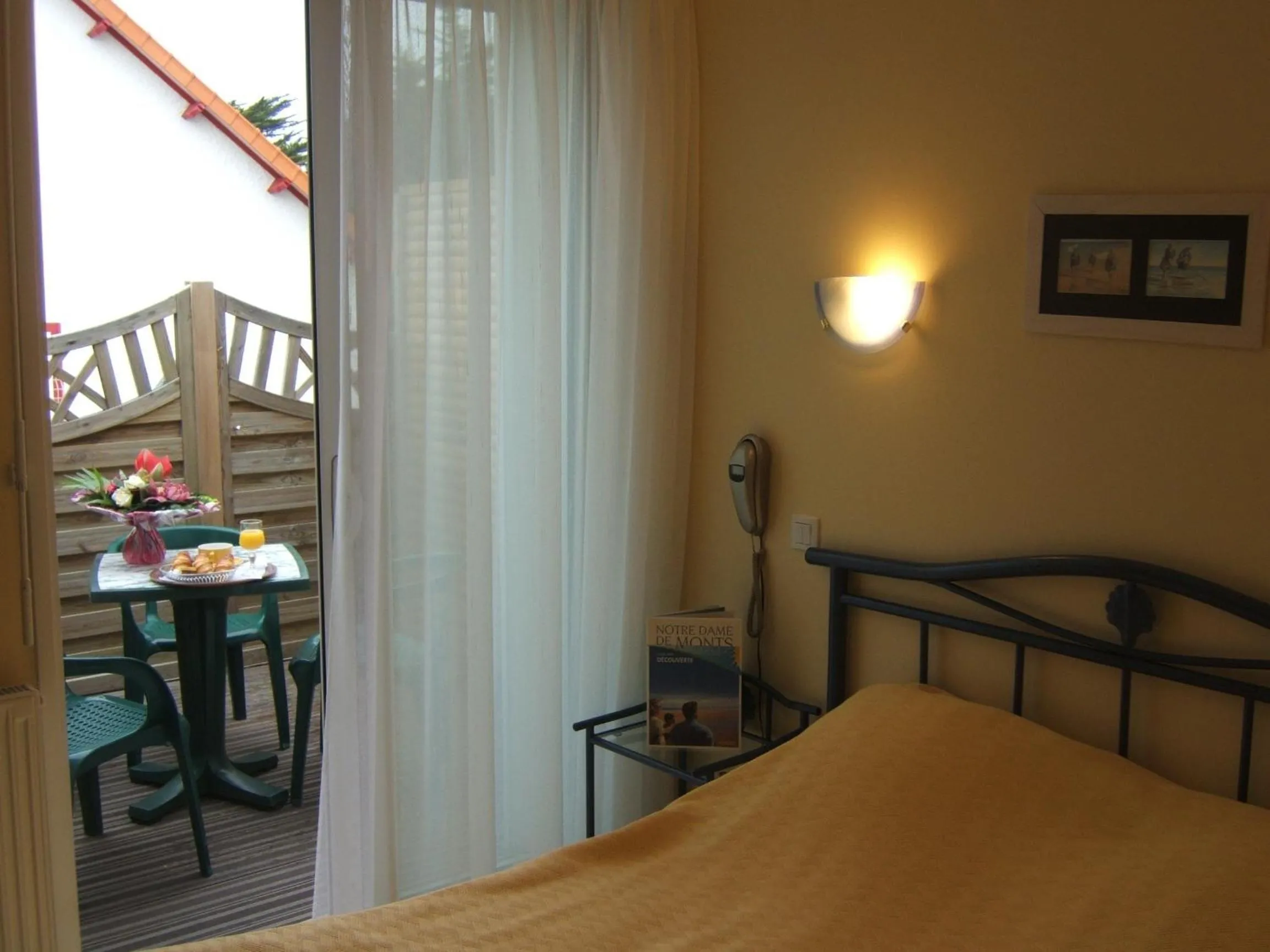 Bedroom in Hôtel de l'Océan