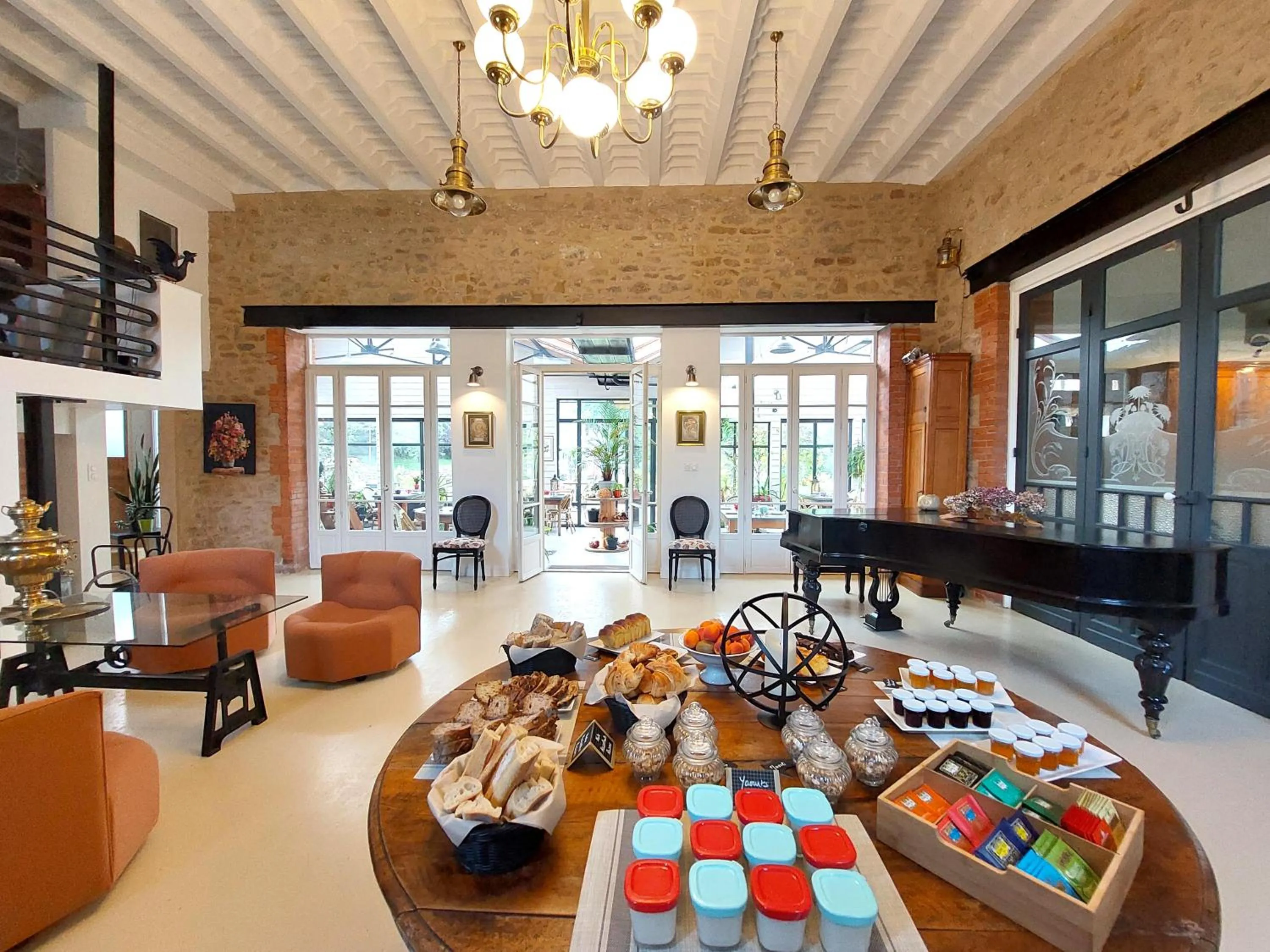 Food and drinks in Laiterie de Tocqueville B&B