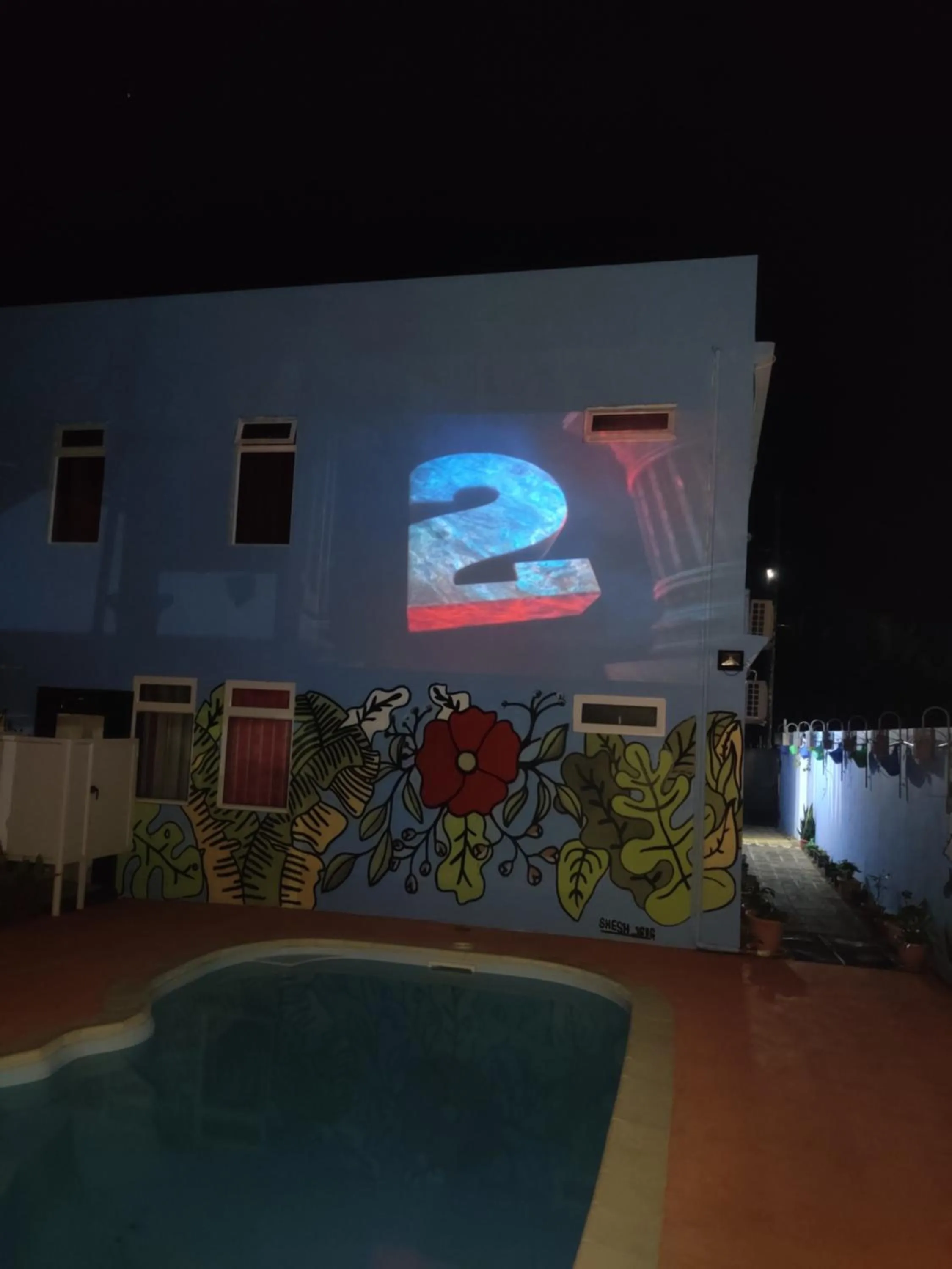 Evening entertainment in Bob Apartments