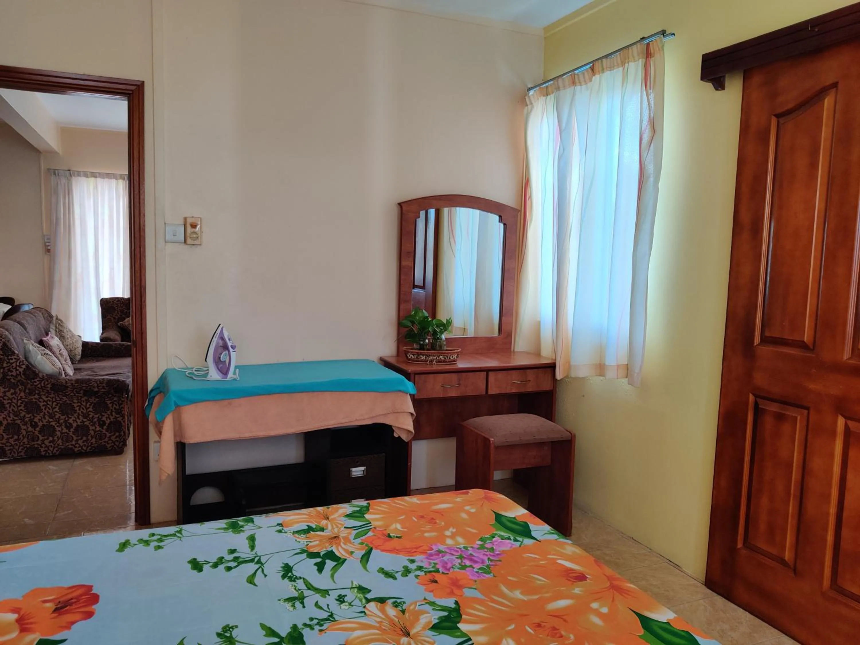 Photo of the whole room, Bed in Bob Apartments