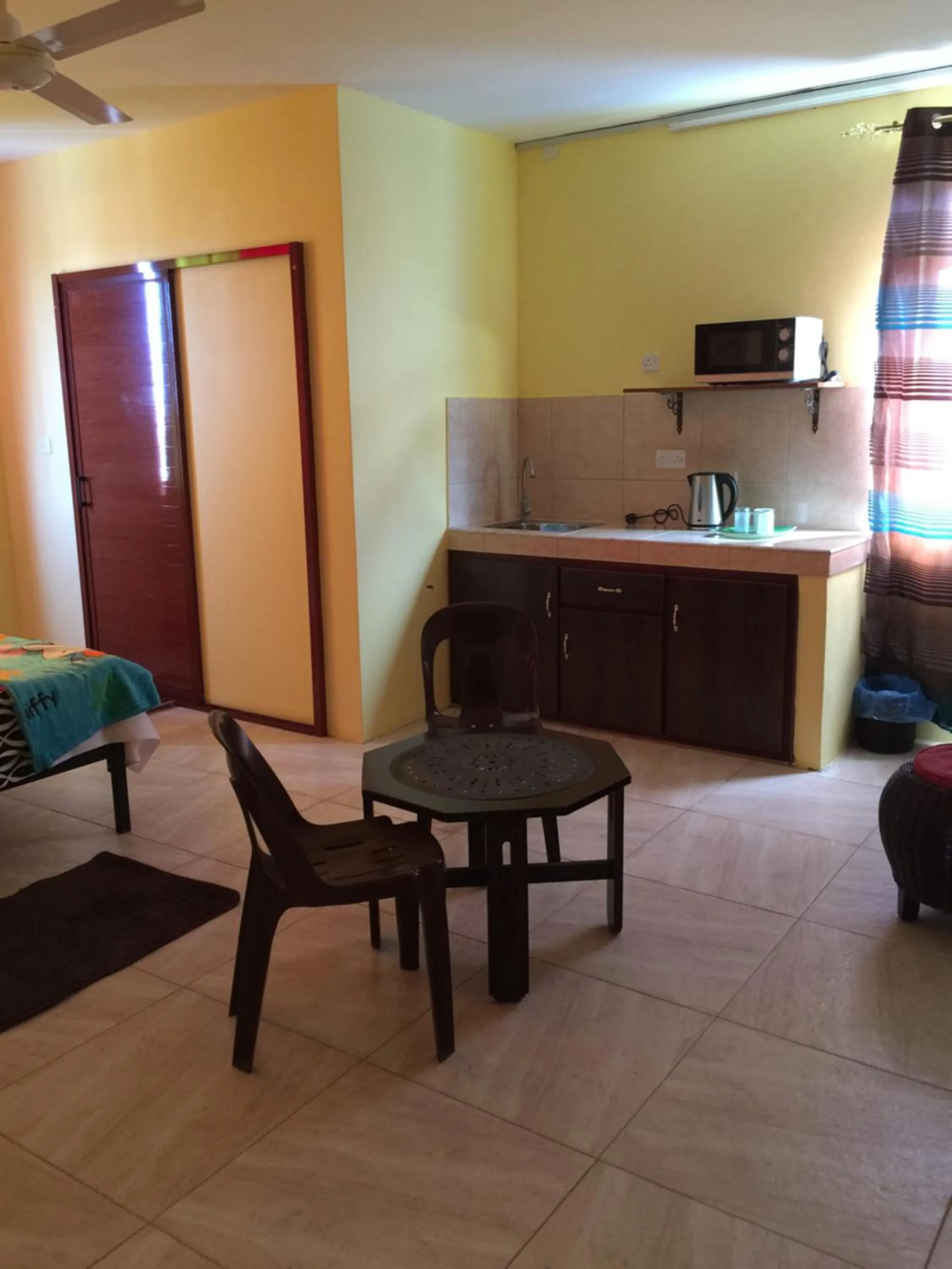 Dining area in Bob Apartments