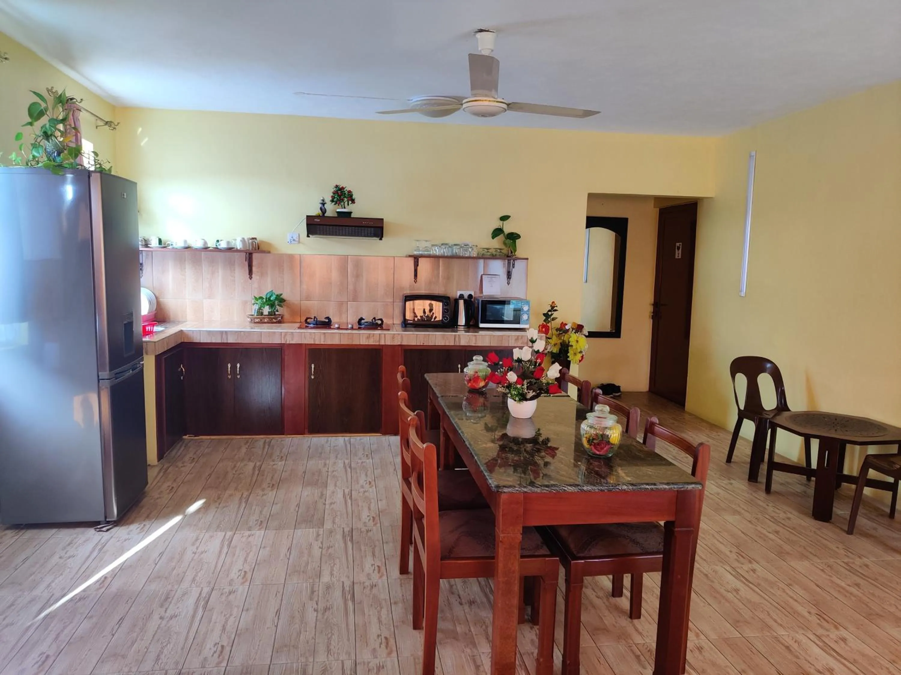 Communal kitchen in Bob Apartments