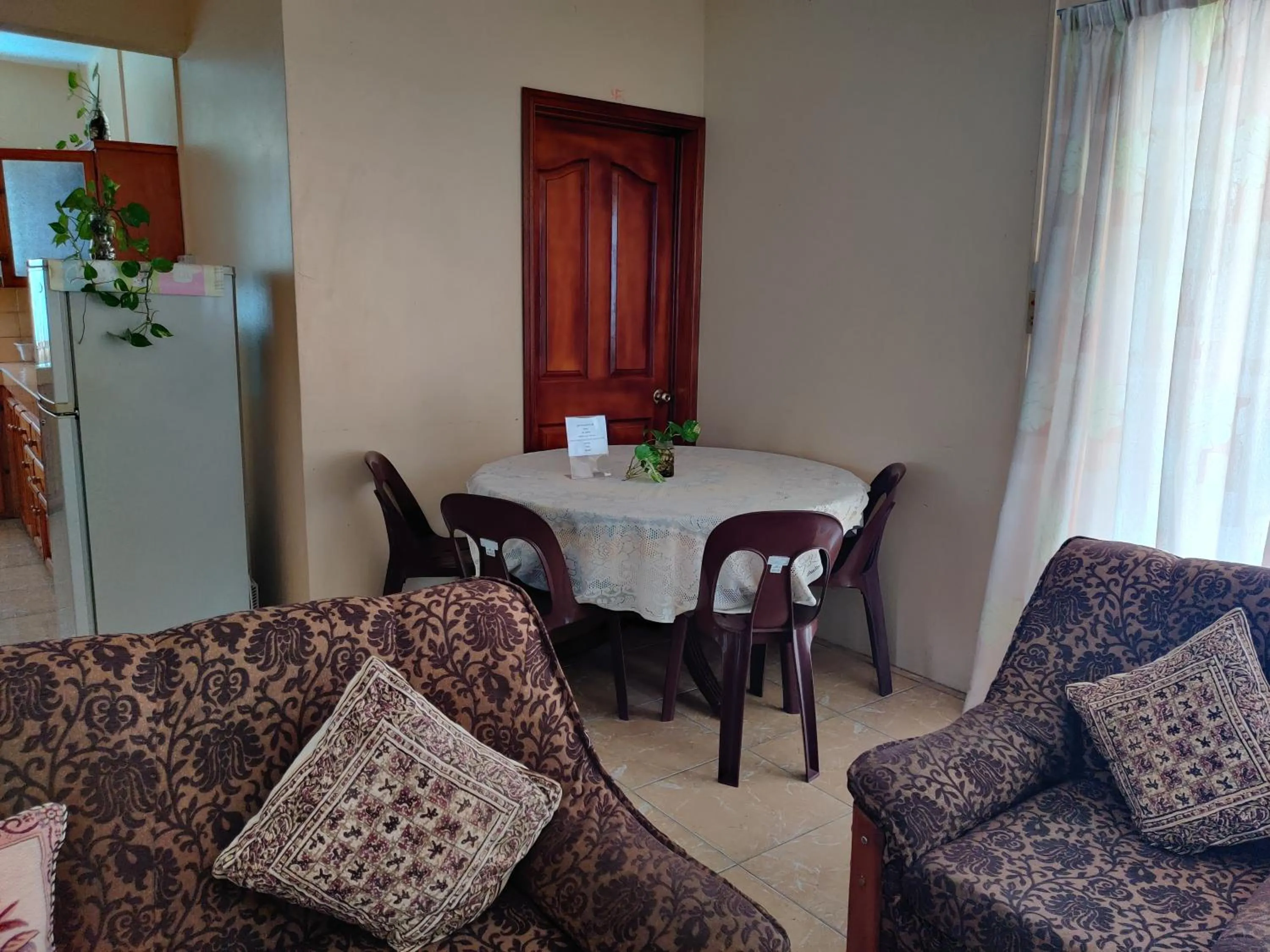 Dining area in Bob Apartments