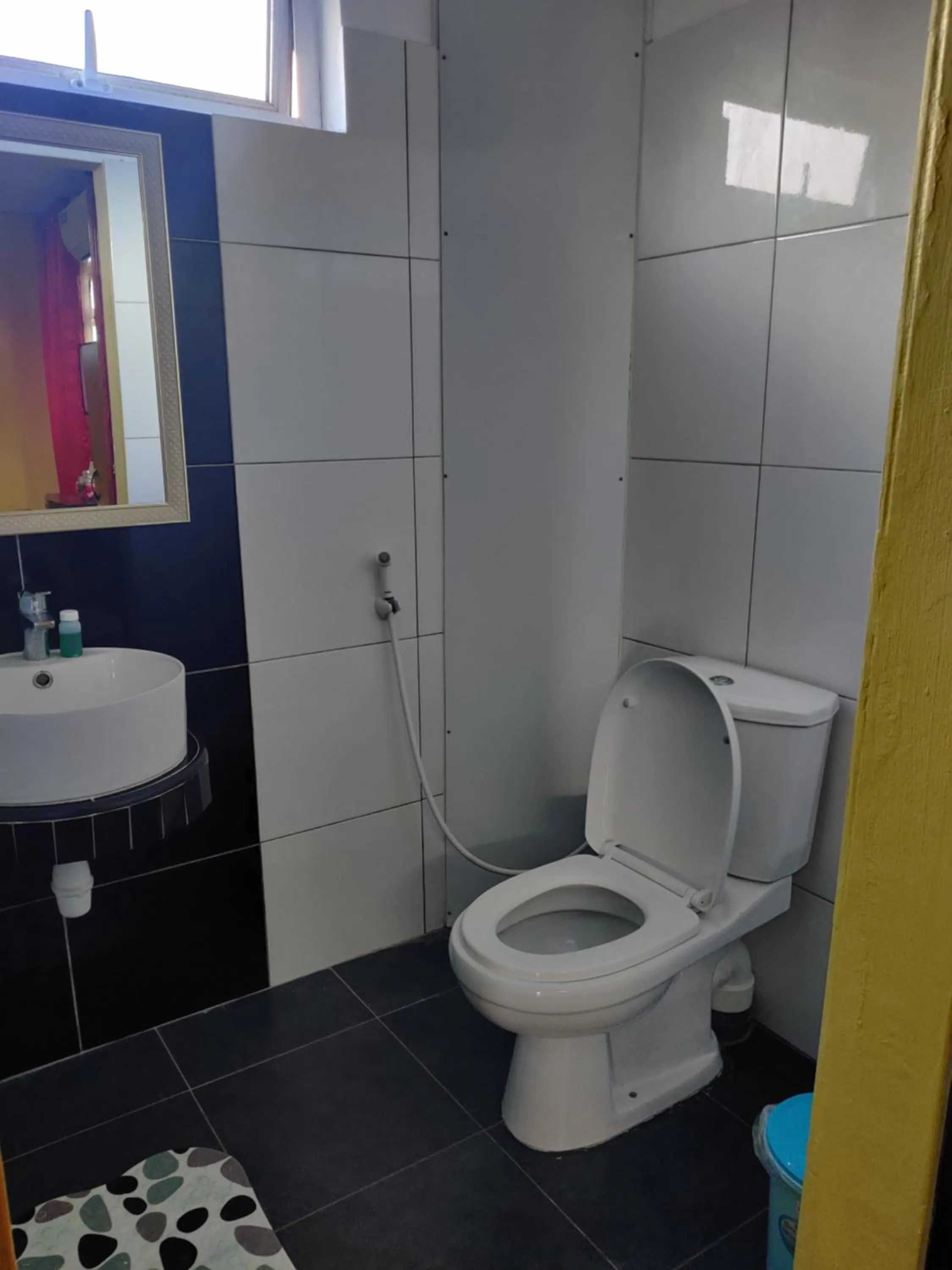 Bathroom in Bob Apartments