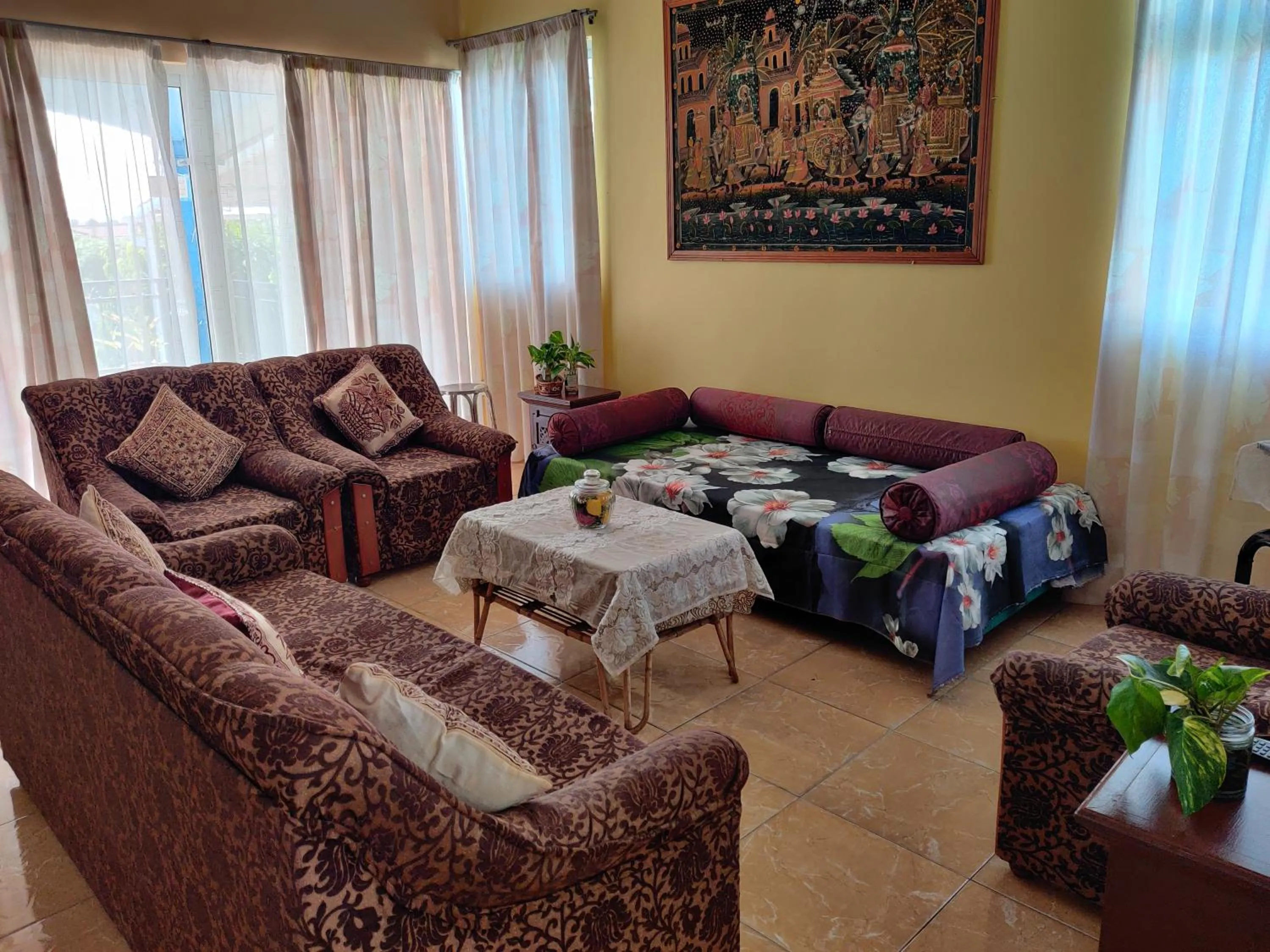 Seating area in Bob Apartments