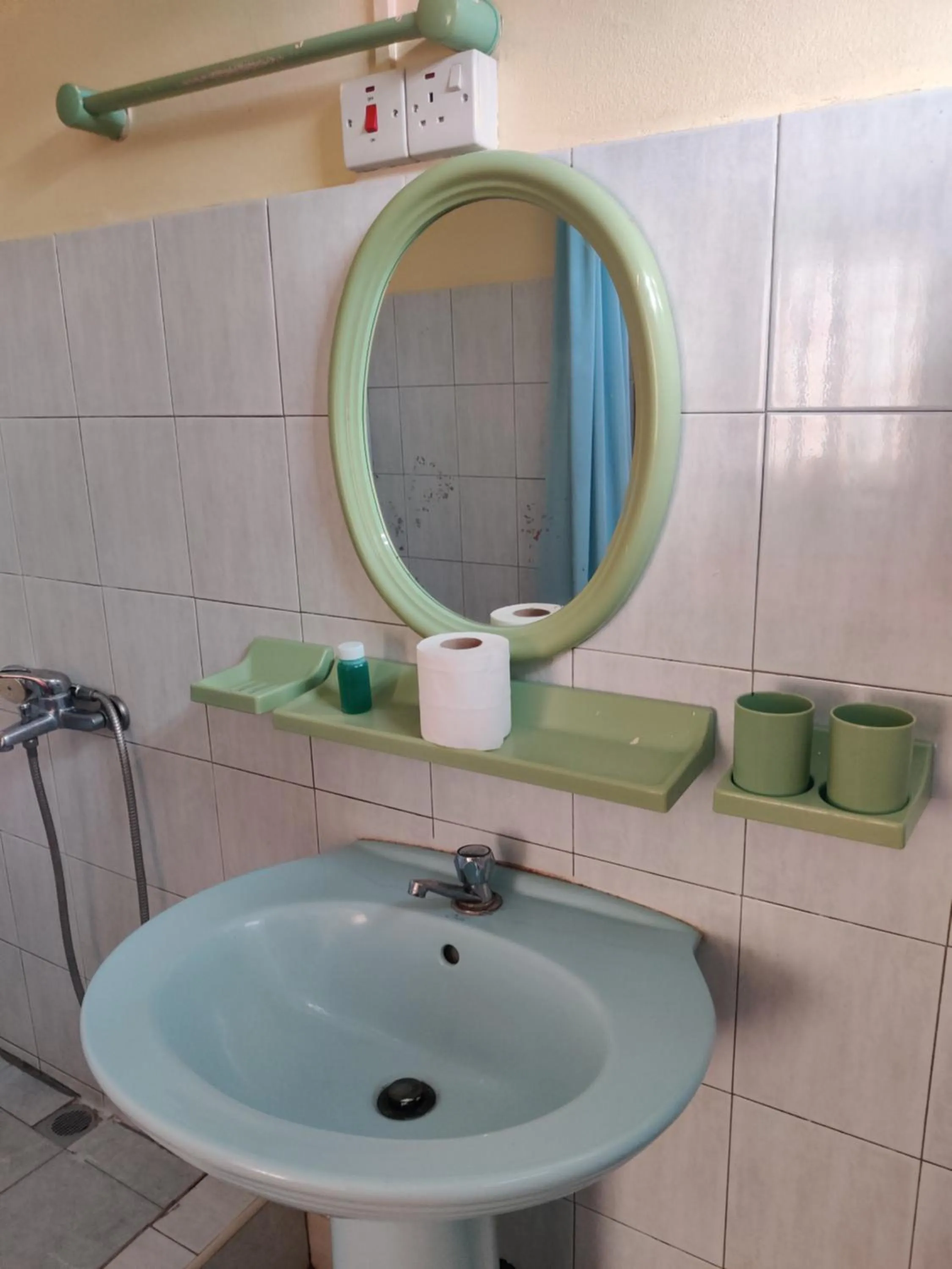 Bathroom in Bob Apartments