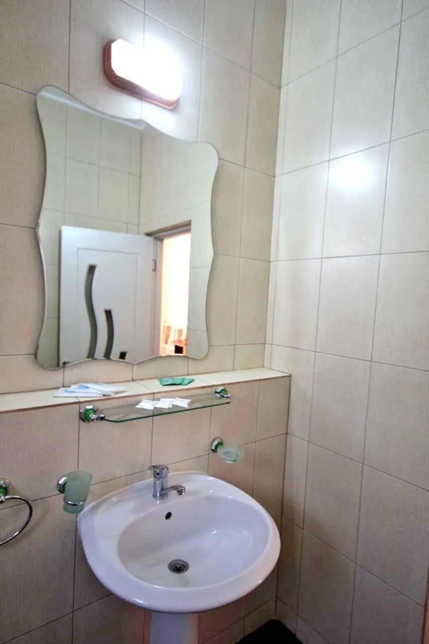 Bathroom in Hotel Dynes