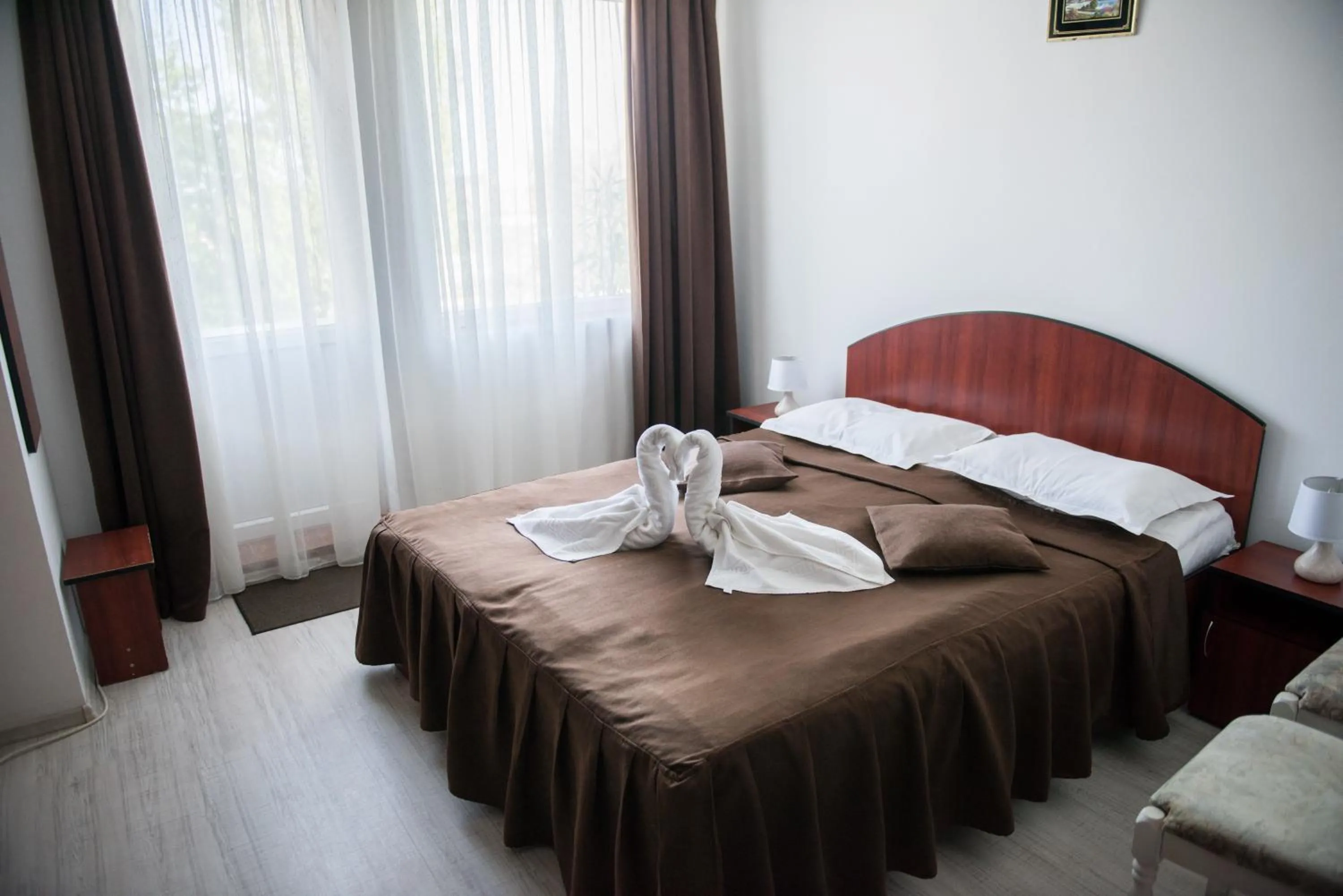 Photo of the whole room, Bed in Hotel Dynes