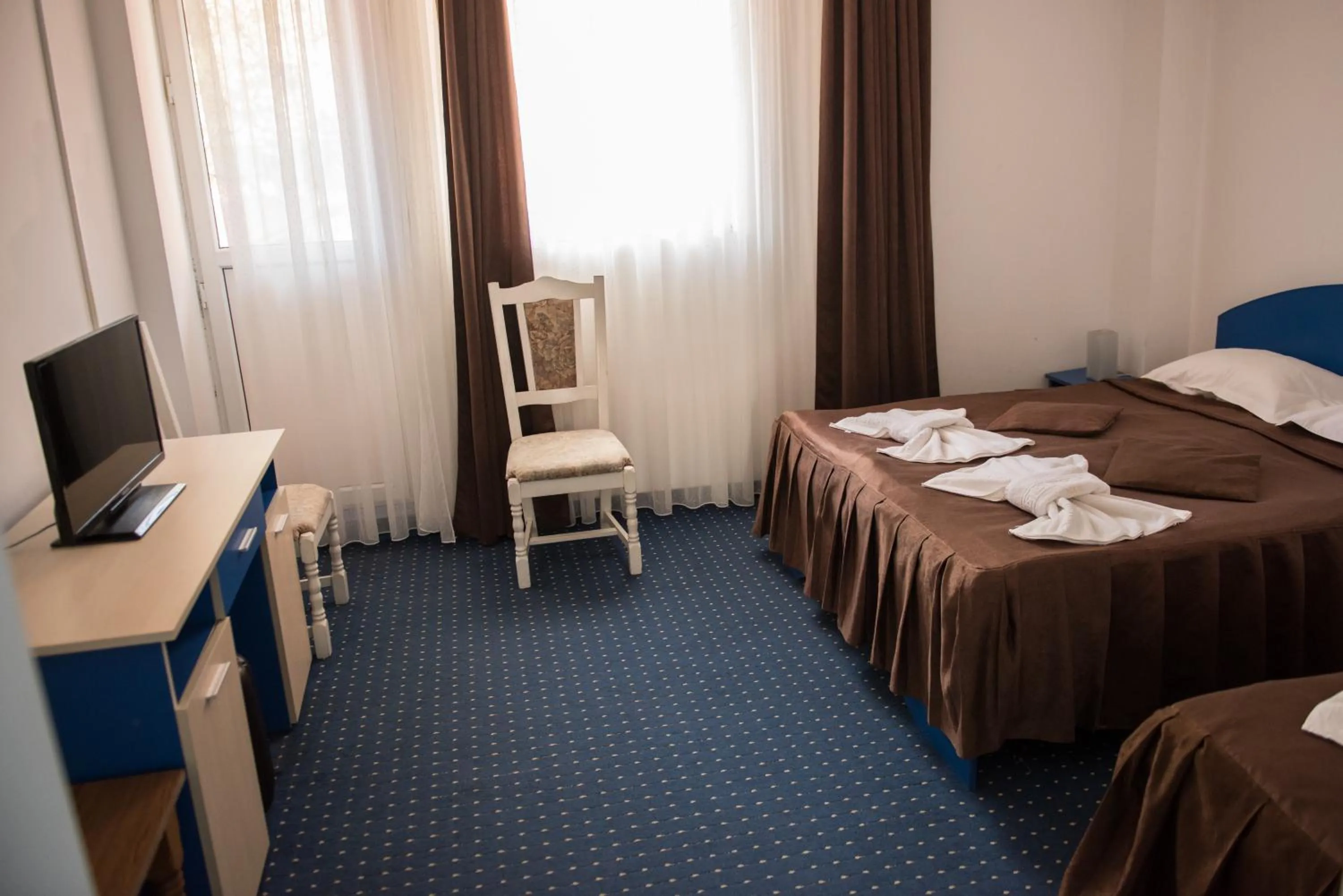 older children, Bed in Hotel Dynes