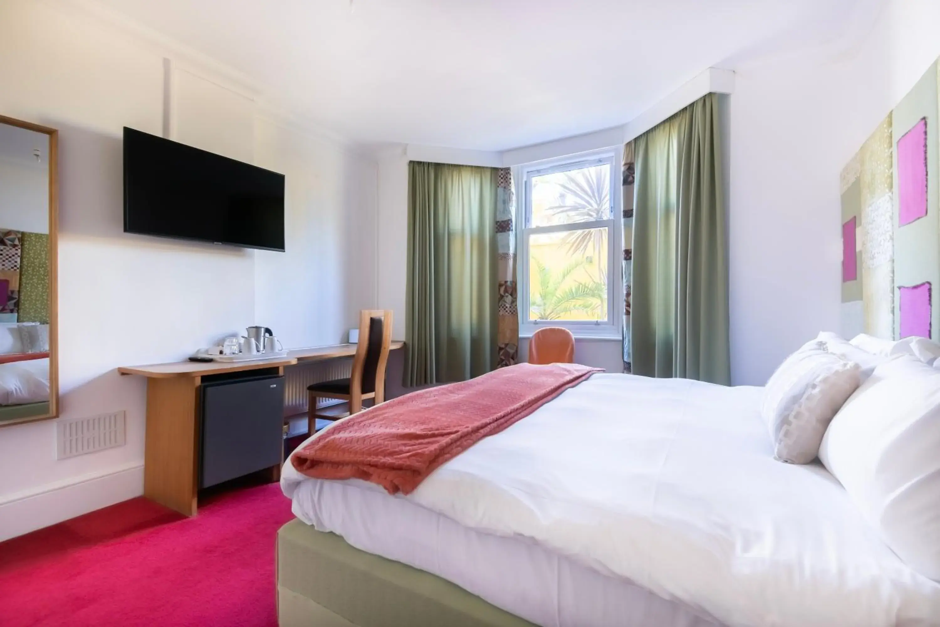 Double or Twin Room in INNit Cavalaire Double or Twin Room in INNit Cavalaire