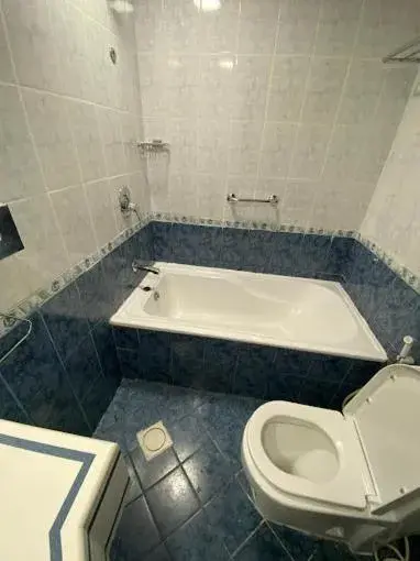 Bathroom in Signature Inn Hotel Deira Bathroom in Signature Inn Hotel Deira
