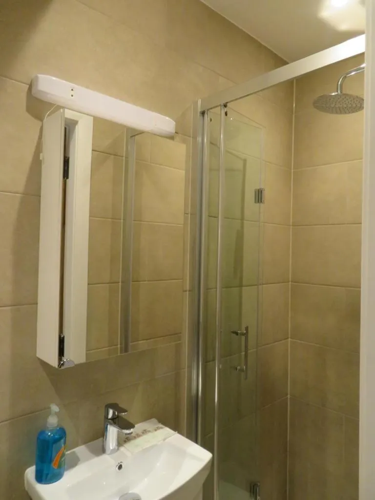 Glendale Hyde Park Hotel