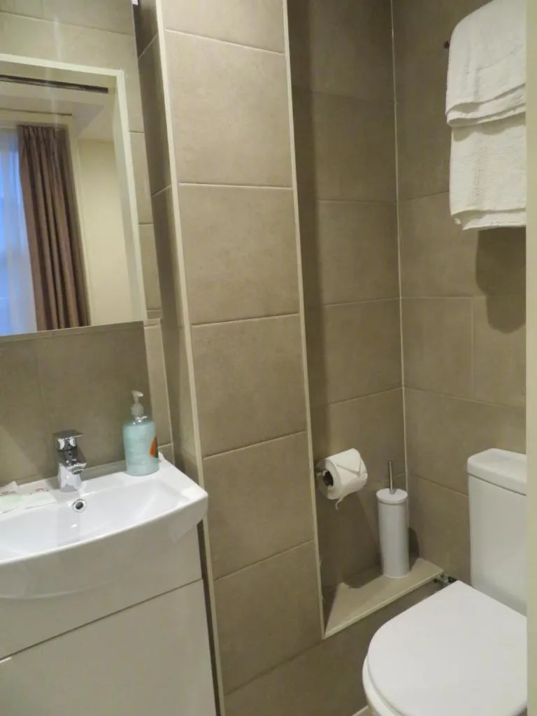 Glendale Hyde Park Hotel