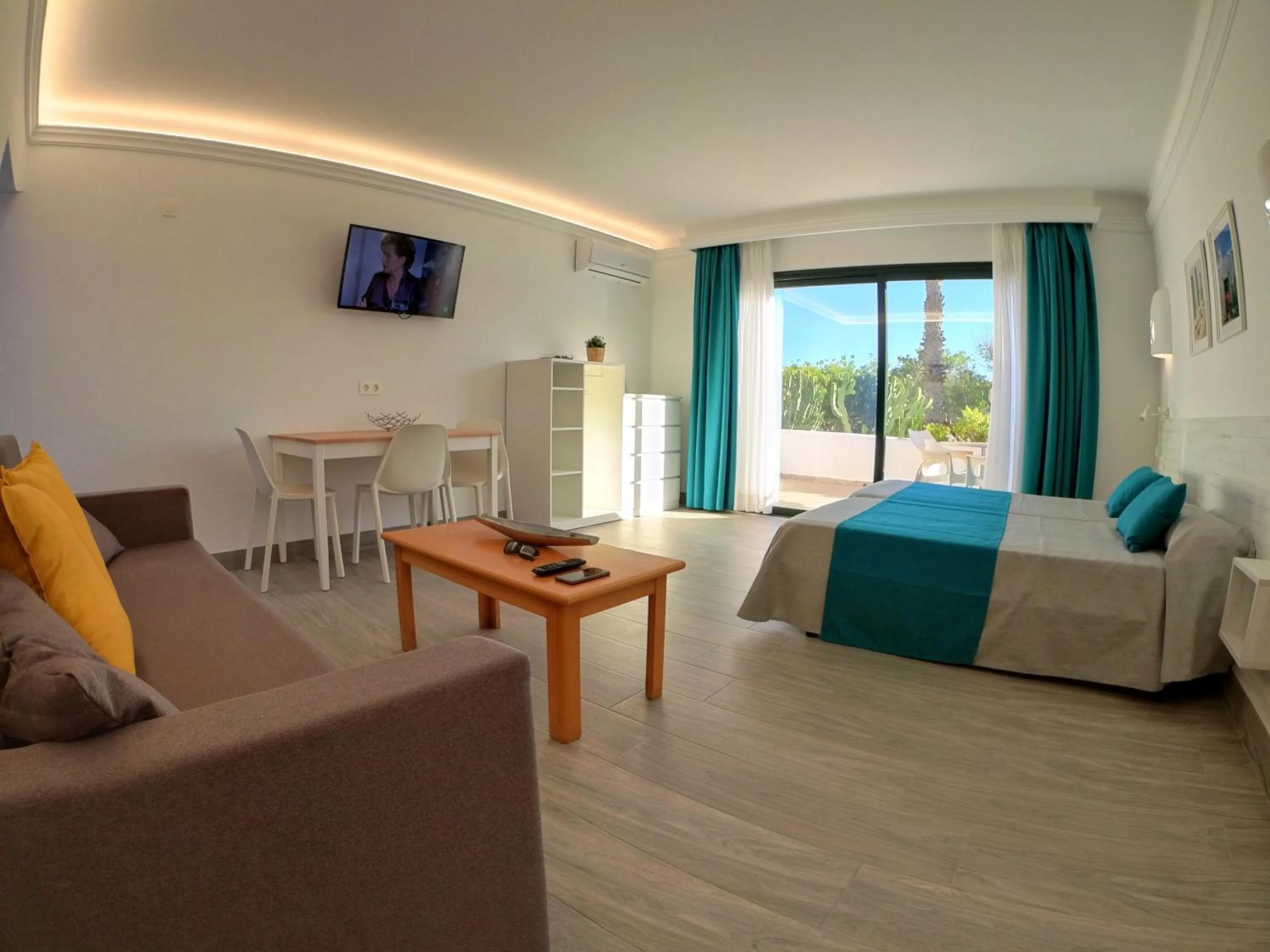 Living room in Palmeras Garden