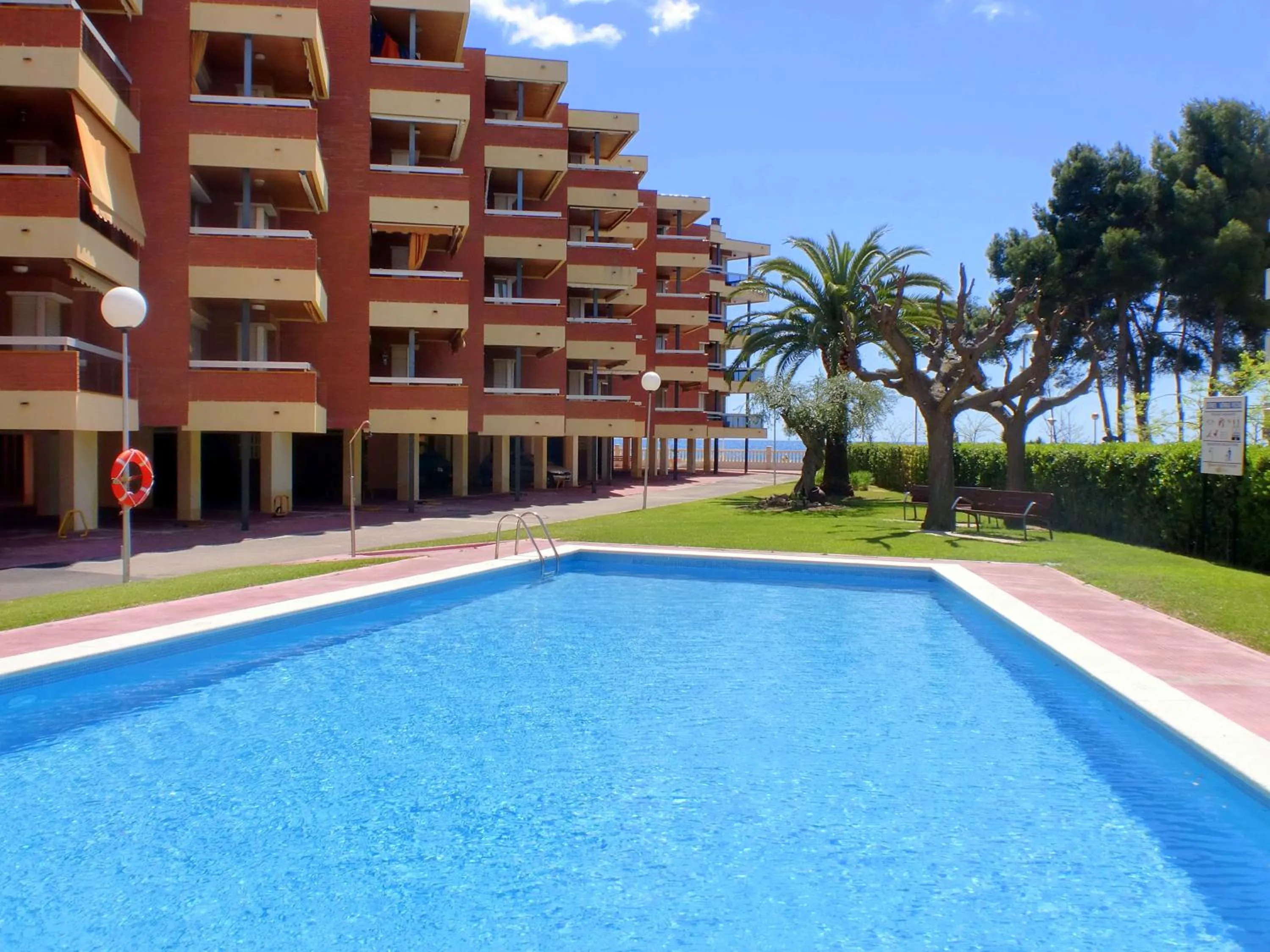 Swimming pool in Rentalmar Sol de España - Mas d'en Gran