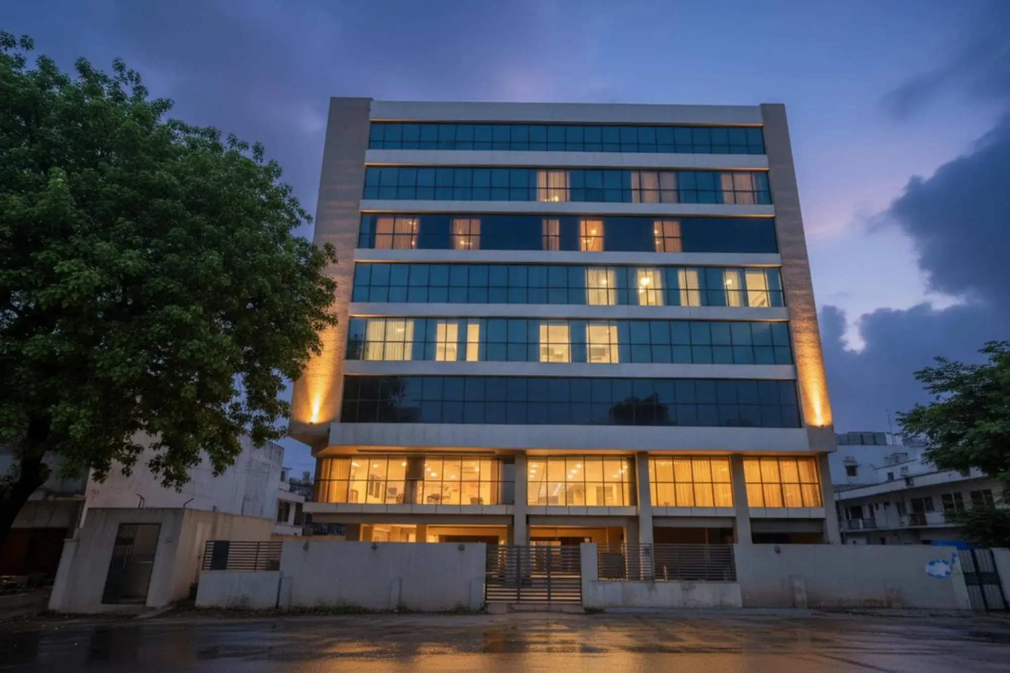 Property building in FabHotel Royal International - Nr Mumbai International Airport Property building in FabHotel Royal International - Nr Mumbai International Airport