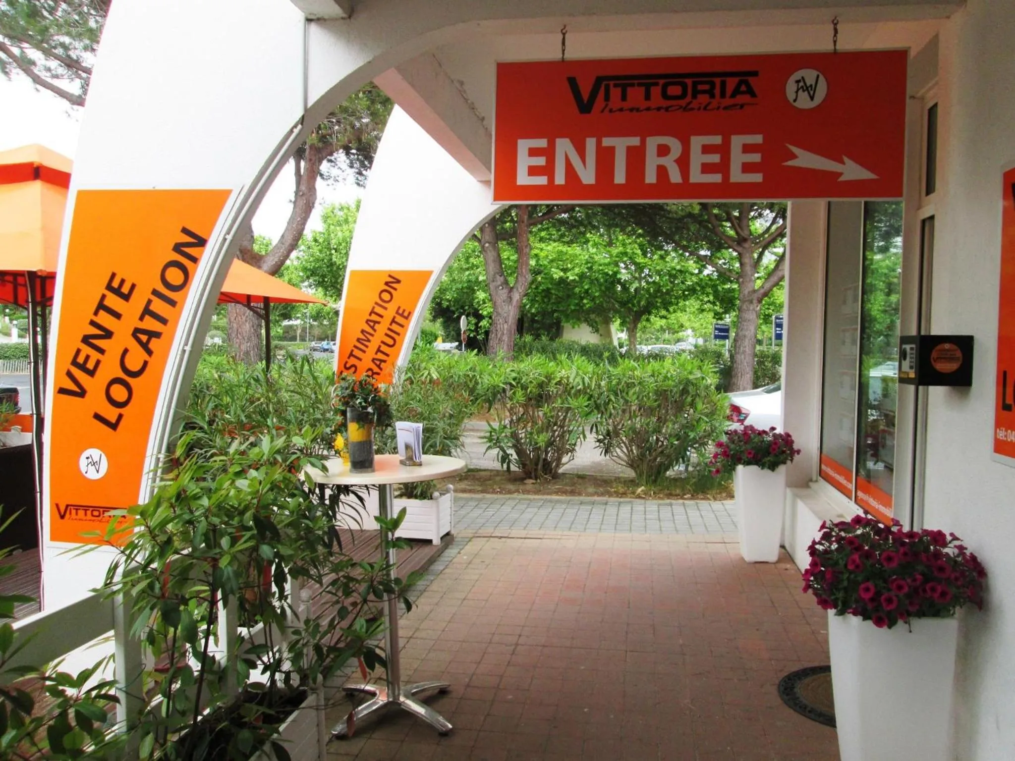 Vittoria Immobilier 9 -REGLEMENT SUR PLACE - chèques vacances acceptés