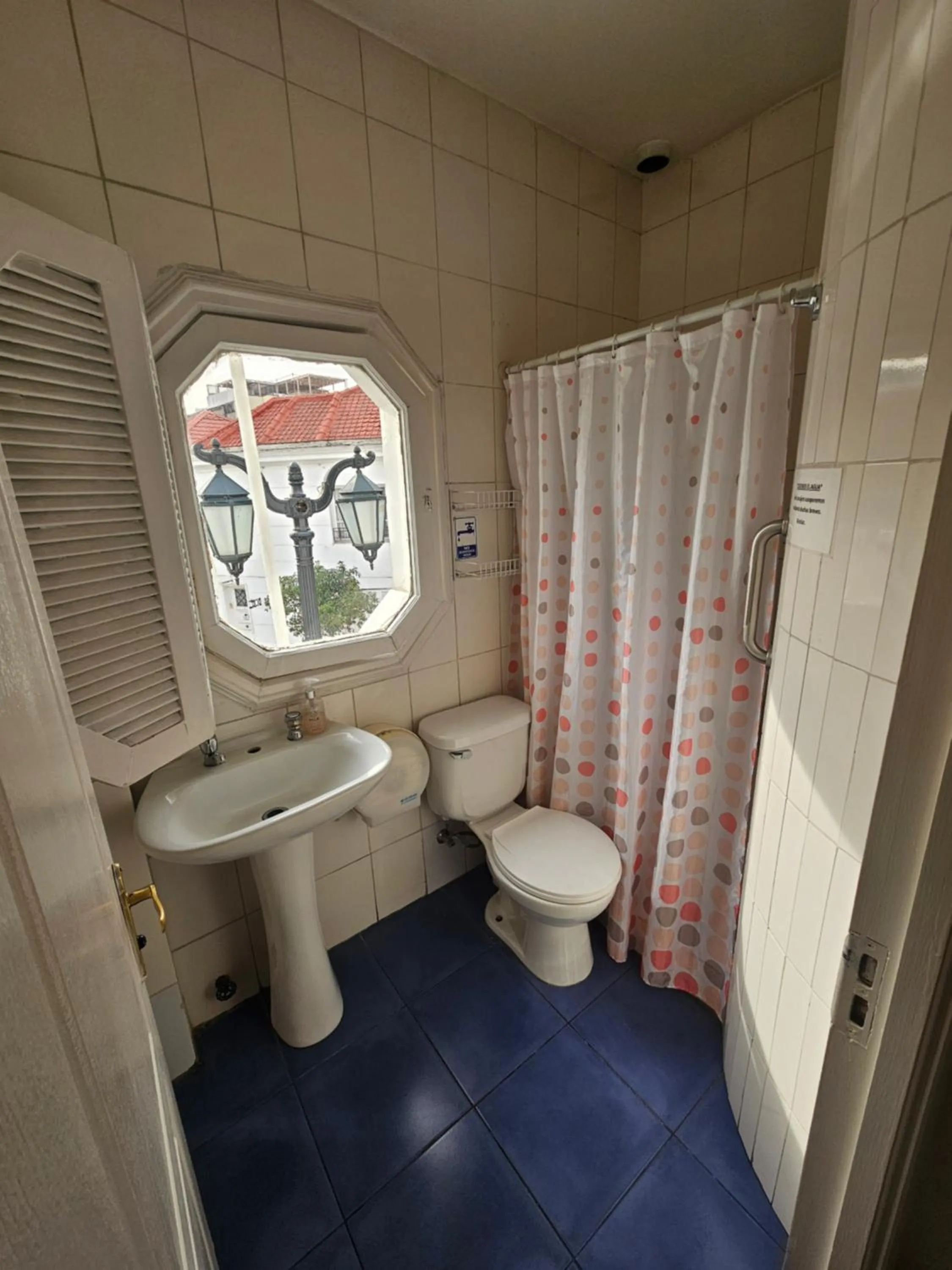 RESIDENCIAL METRO REPUBLICA