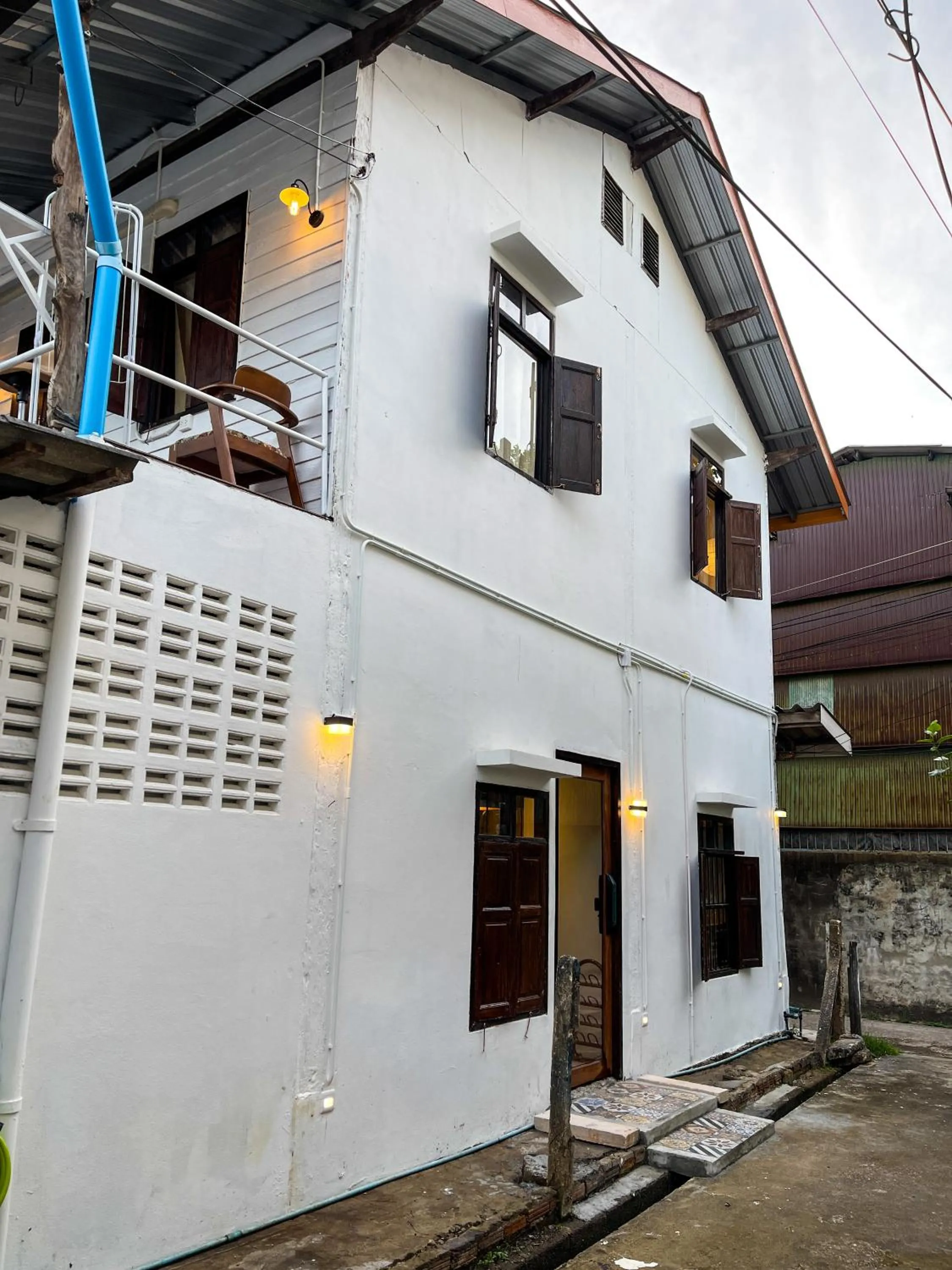 Property building in The Ordinary 8