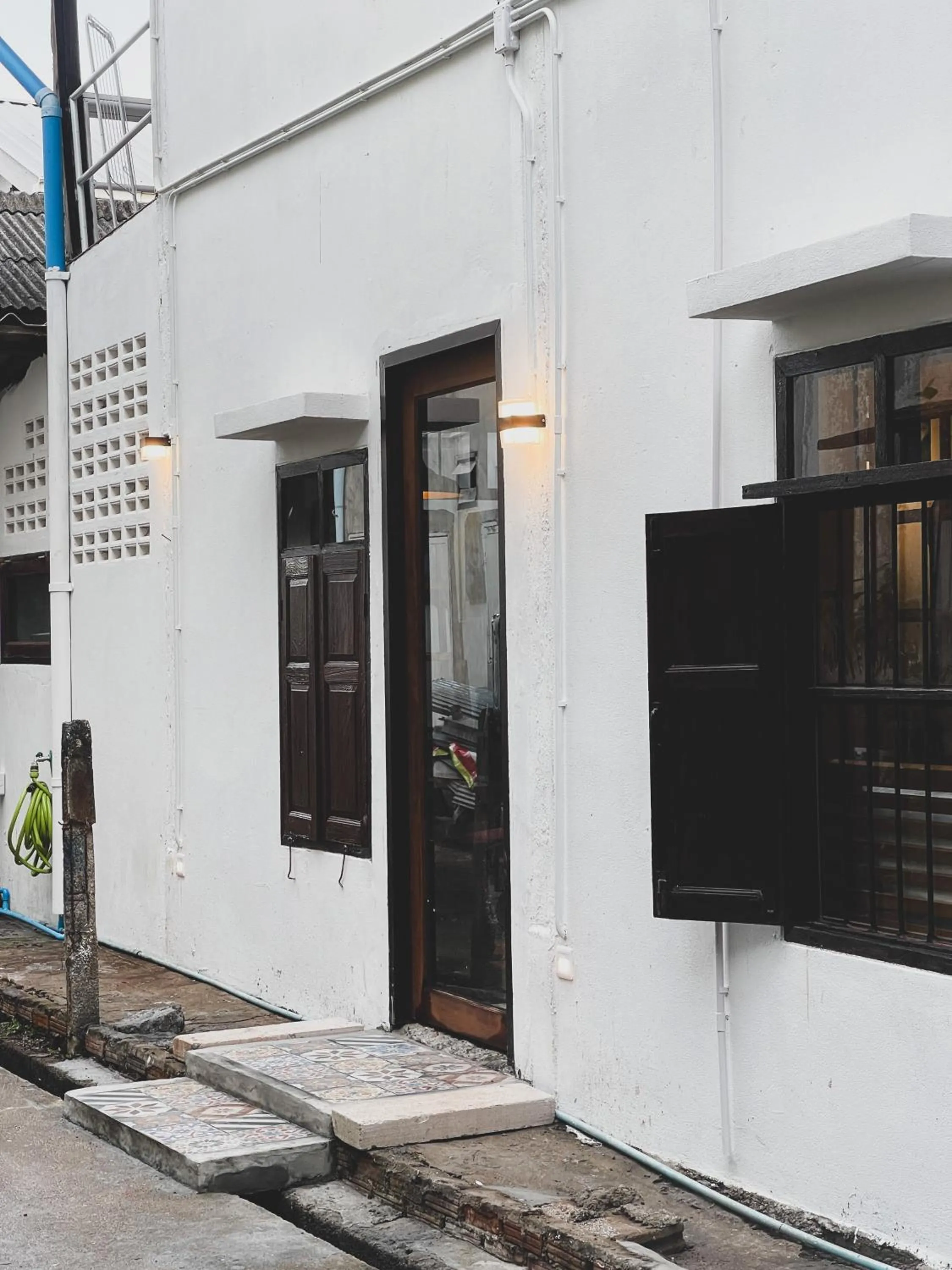 Property building in The Ordinary 8