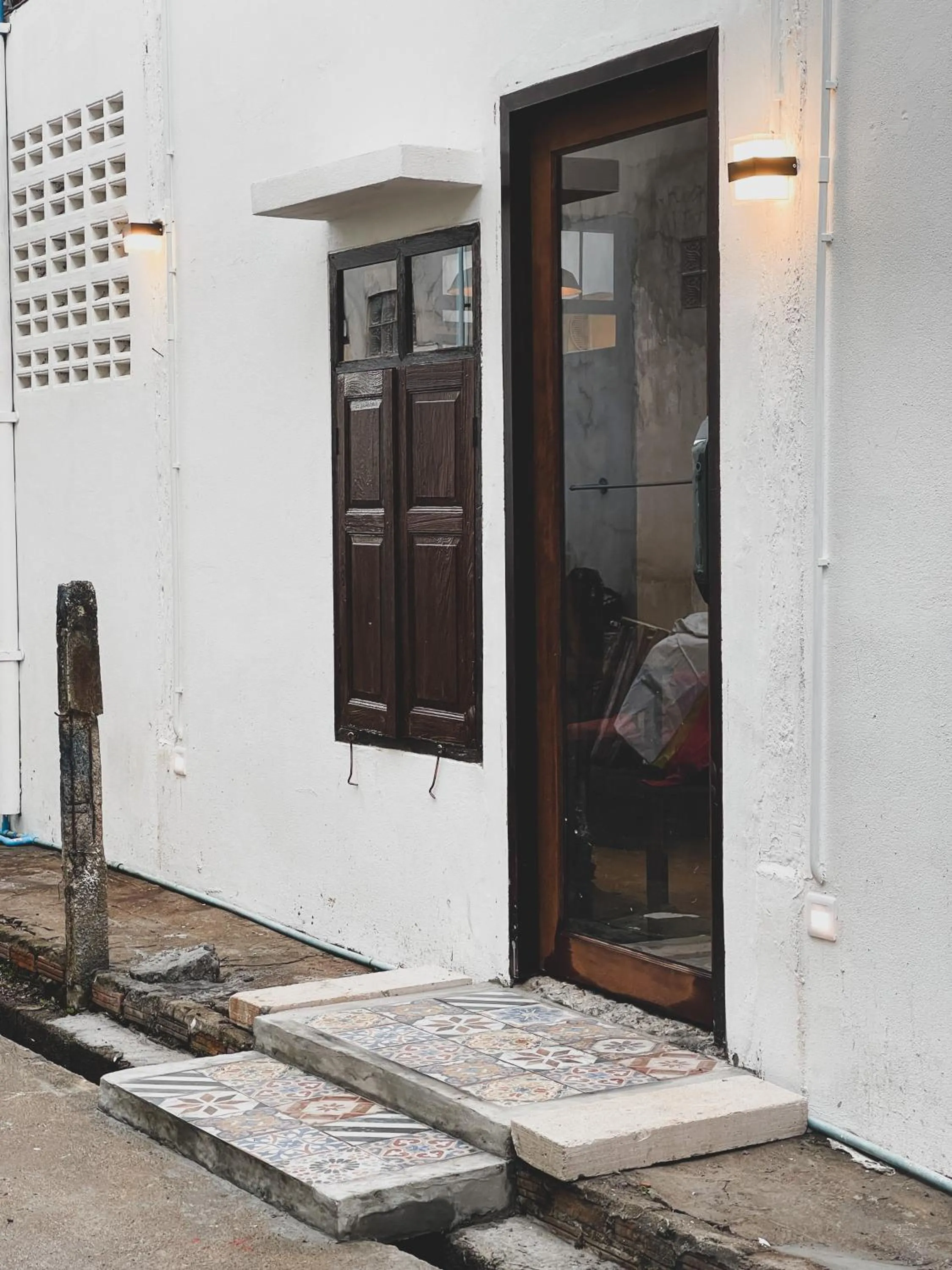 Property building in The Ordinary 8