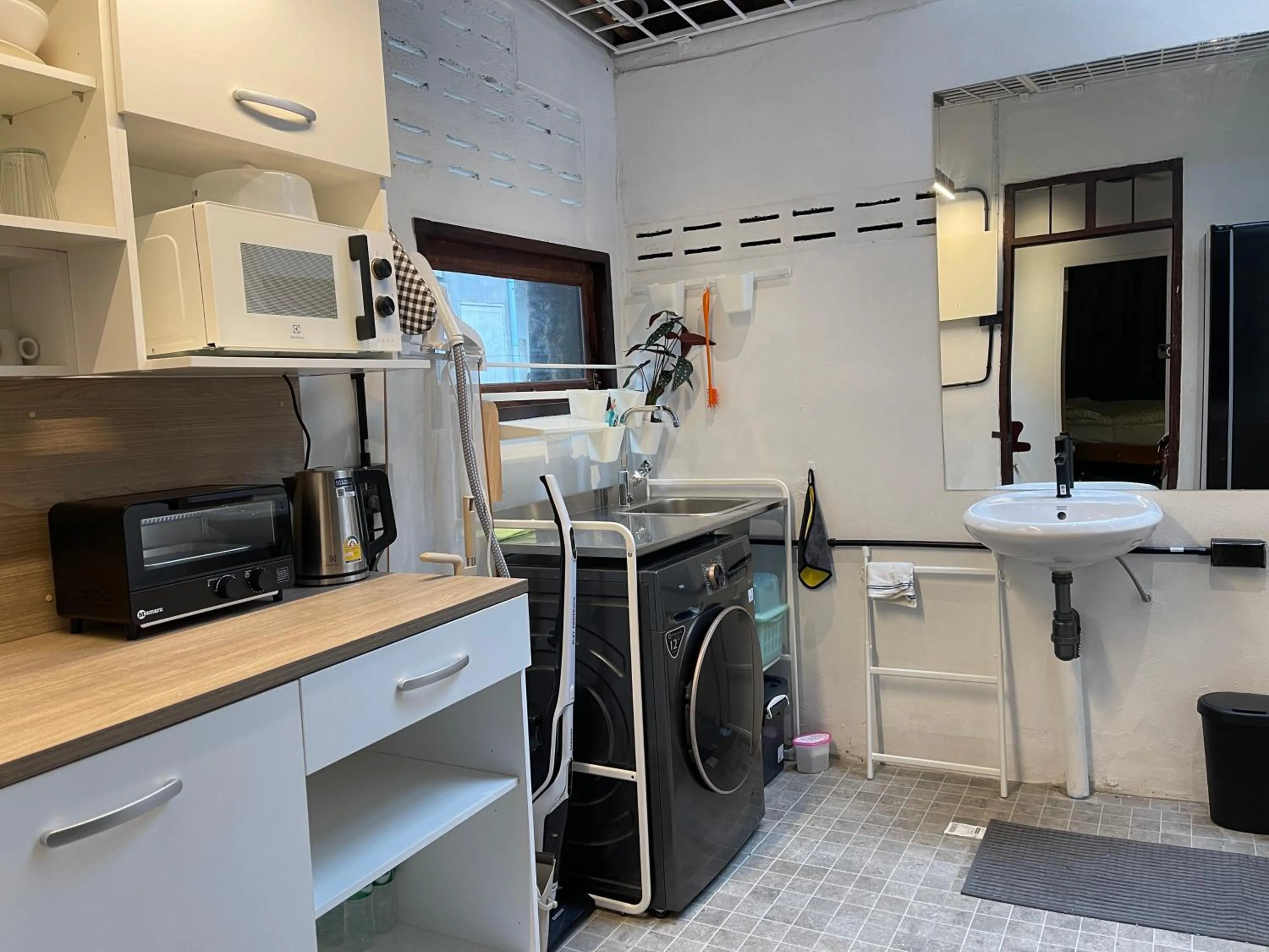 Kitchen or kitchenette in The Ordinary 8
