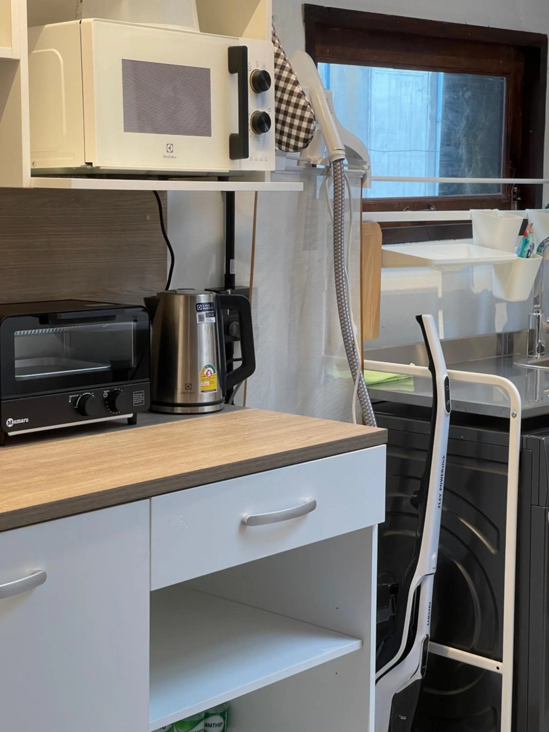 Kitchen or kitchenette in The Ordinary 8
