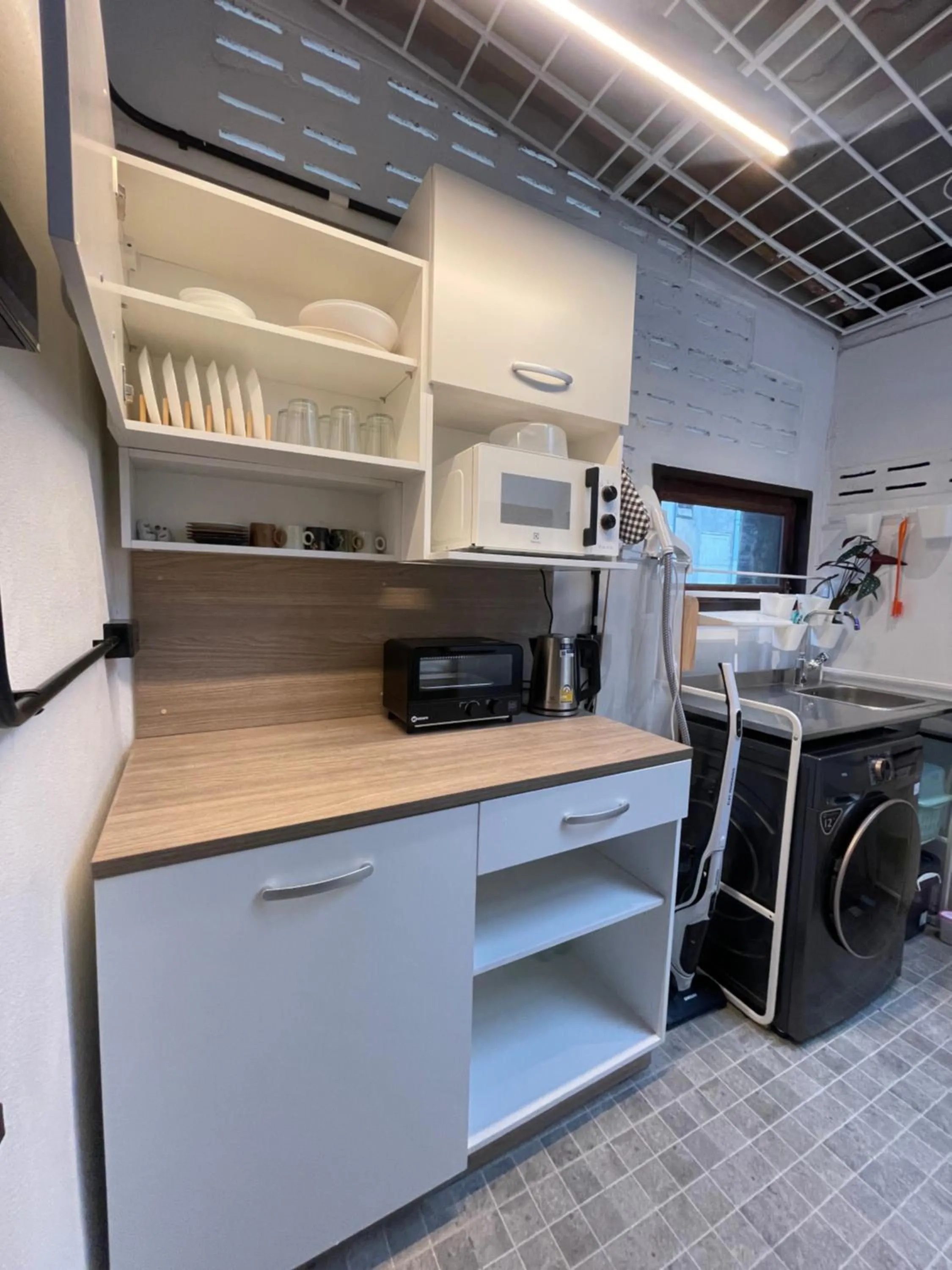 Kitchen or kitchenette in The Ordinary 8