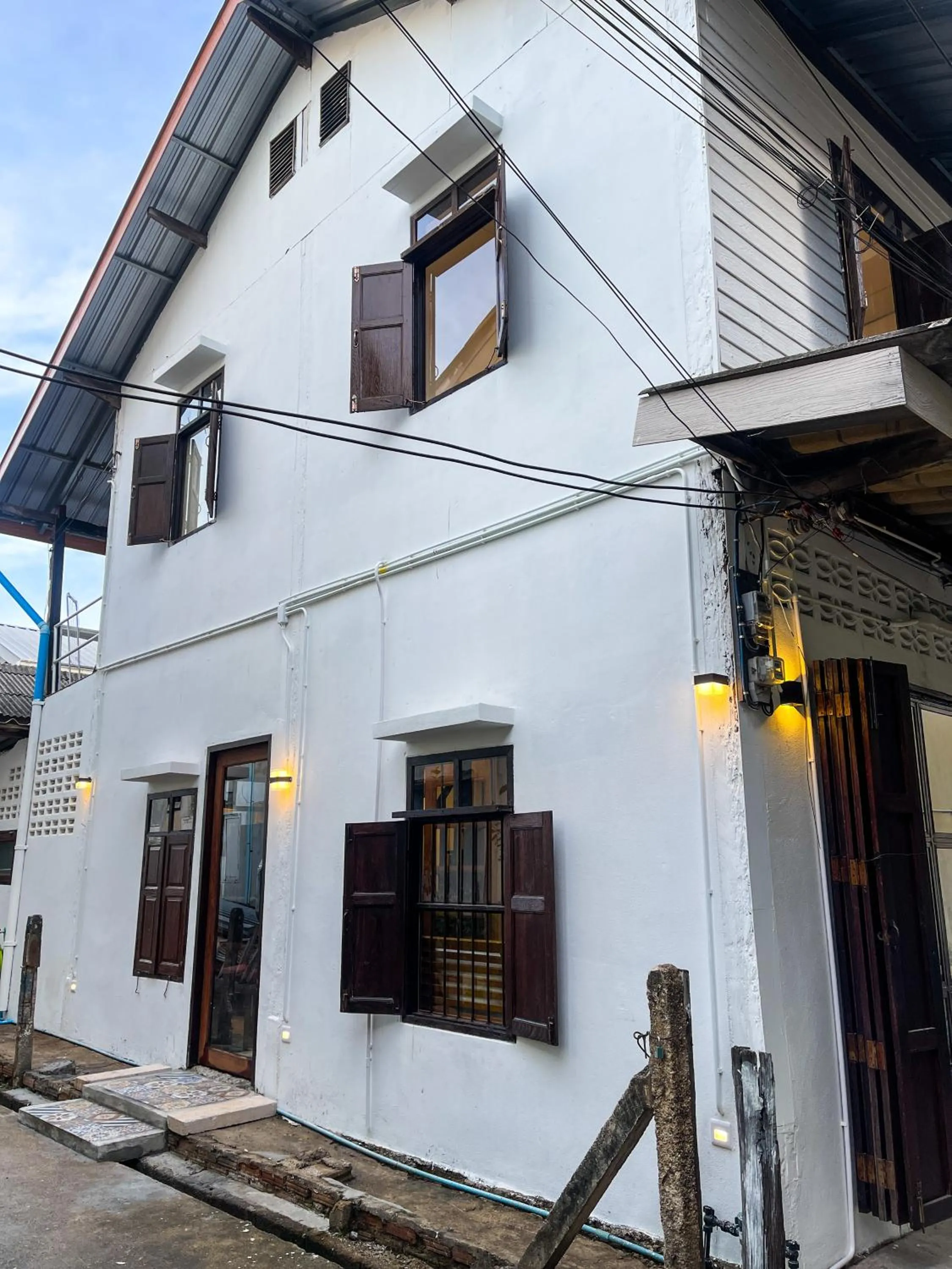 Property building in The Ordinary 8
