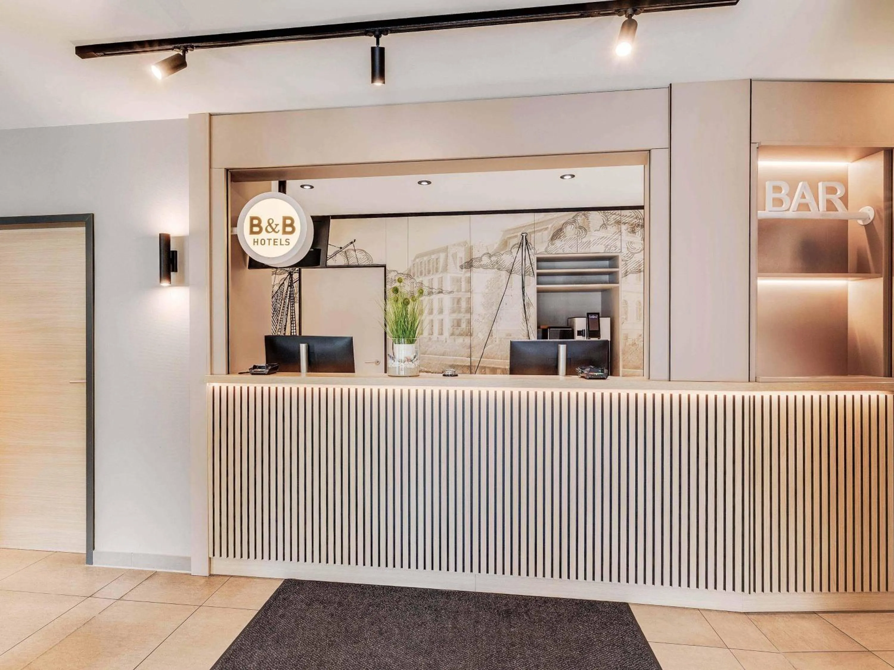 Lobby or reception in B&B Hotel Oldenburg