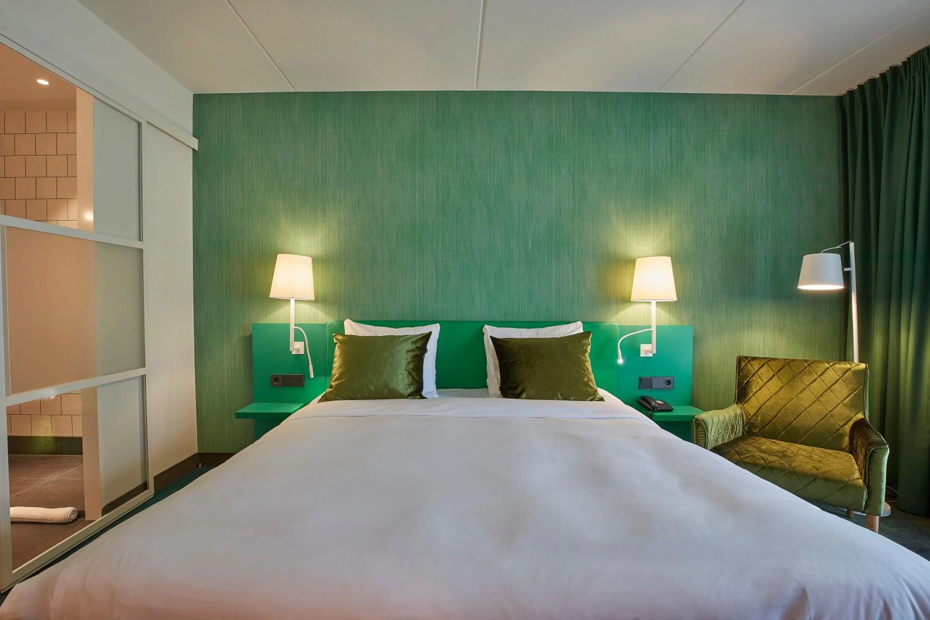 Bed in Carlton President