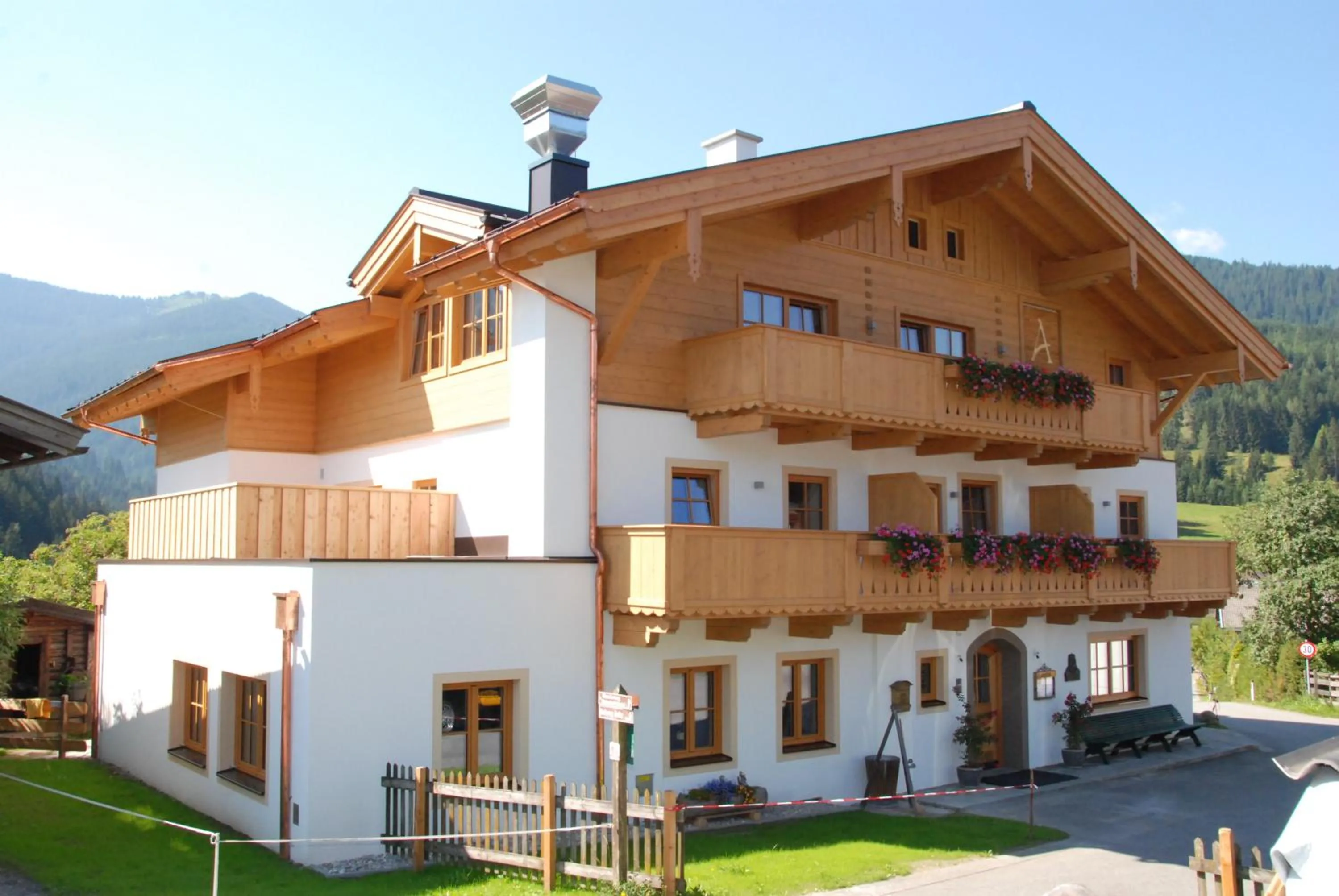 Facade/entrance in Hotel Gasthof Erbhof Anderlhof