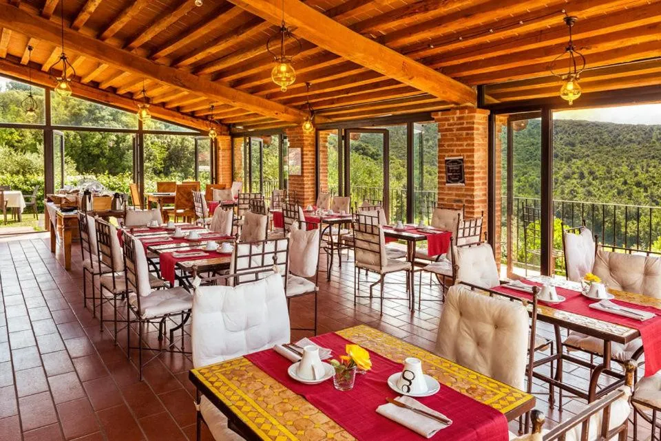 Patio in Agriturismo & Cantina Tenuta Casteani