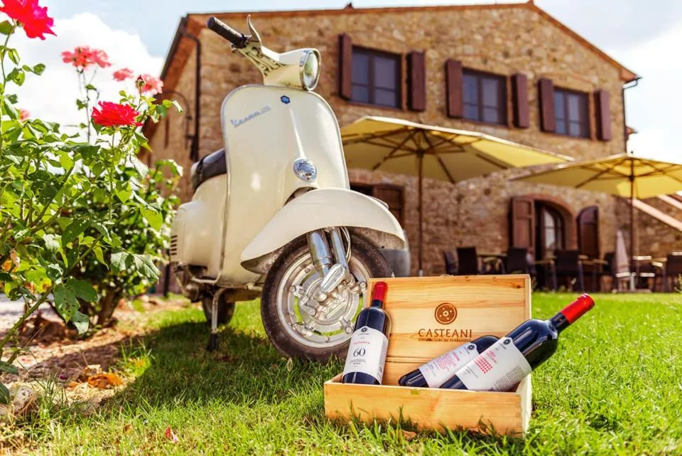 Facade/entrance in Agriturismo & Cantina Tenuta Casteani