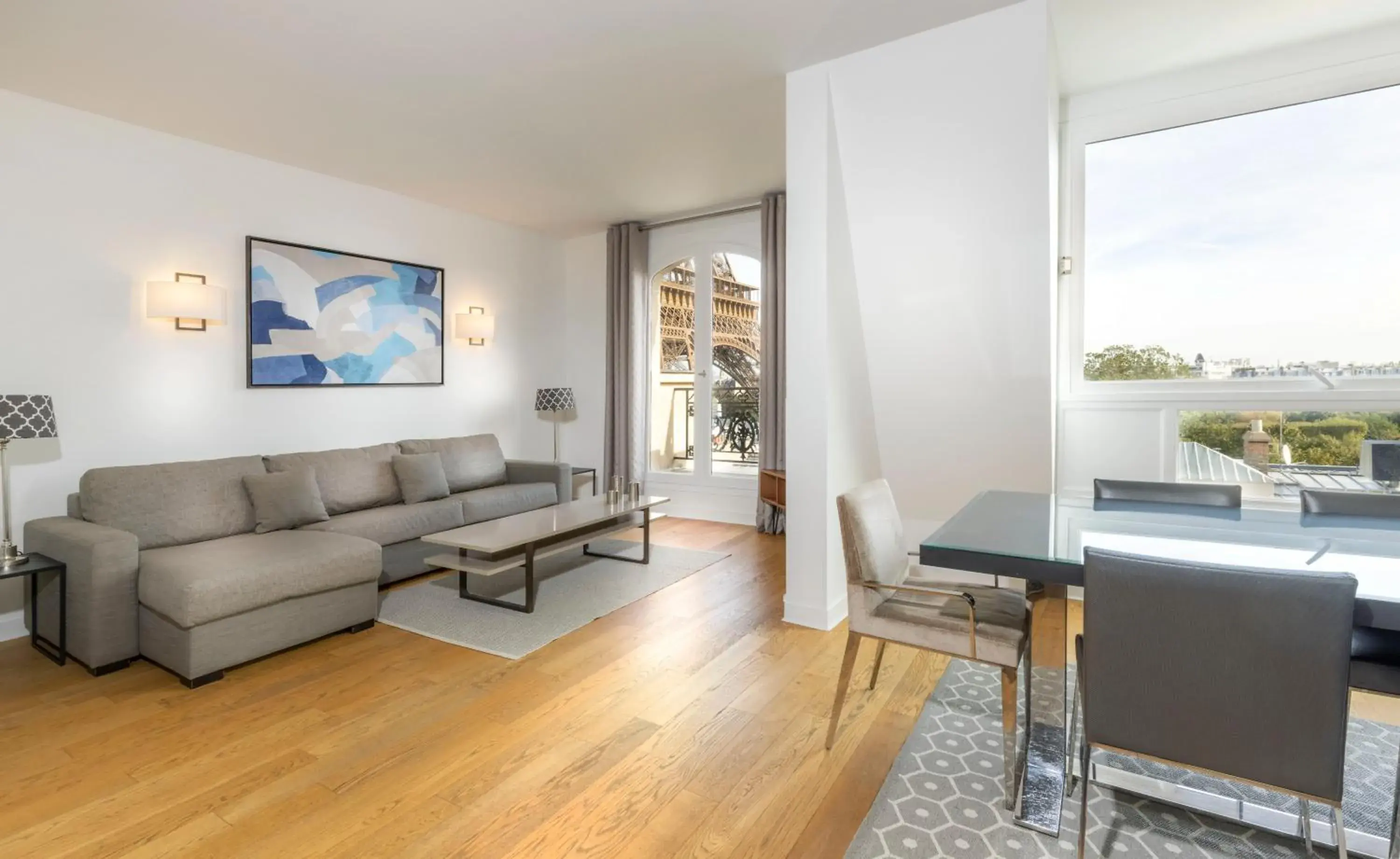 Four-Bedroom Penthouse - Eiffel Tower in Résidence Charles Floquet Four-Bedroom Penthouse - Eiffel Tower in Résidence Charles Floquet