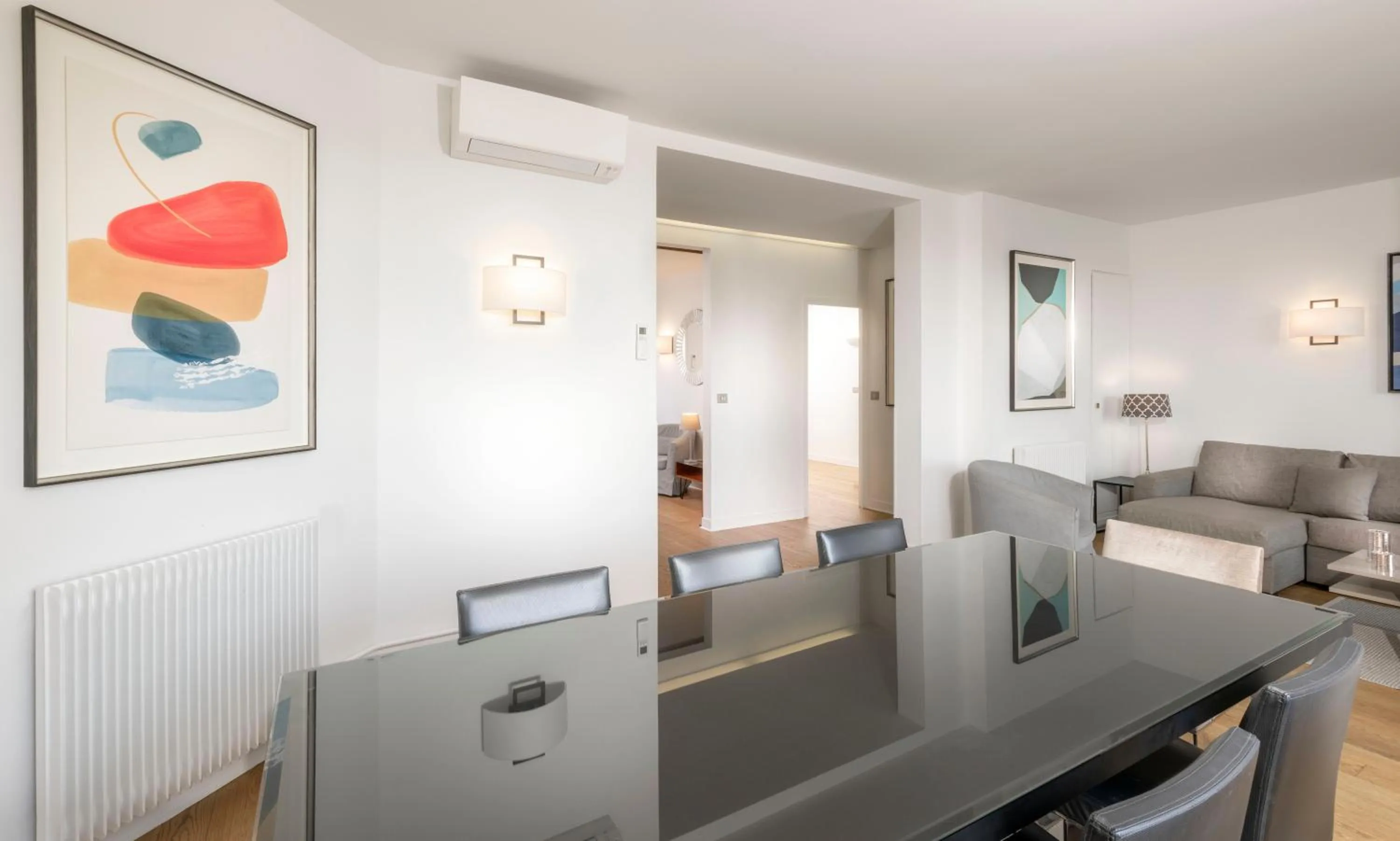 Dining area in Résidence Charles Floquet