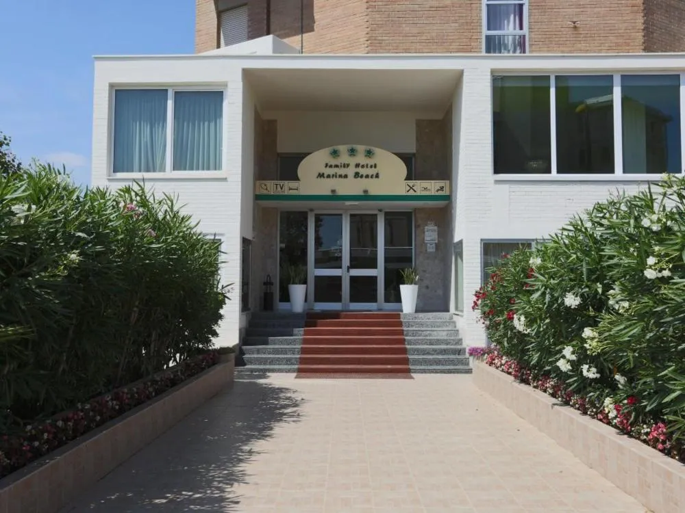 Hotel Marina Beach - Azzurro Club